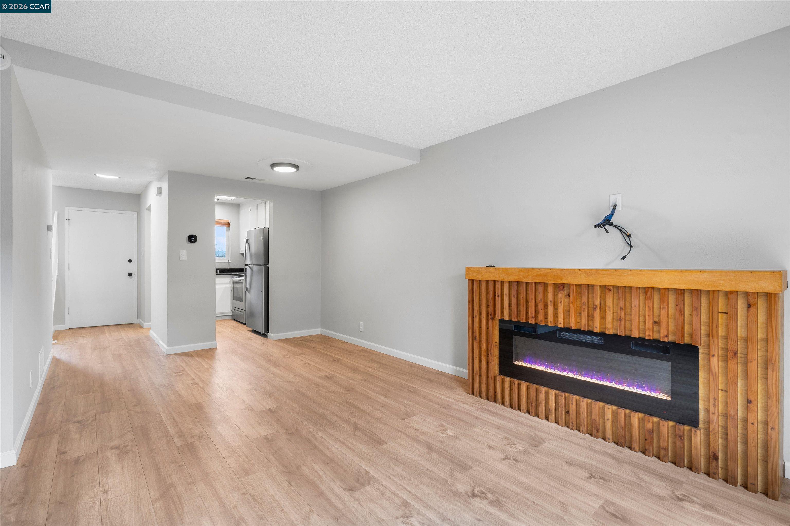 38 Meadowbrook Ave