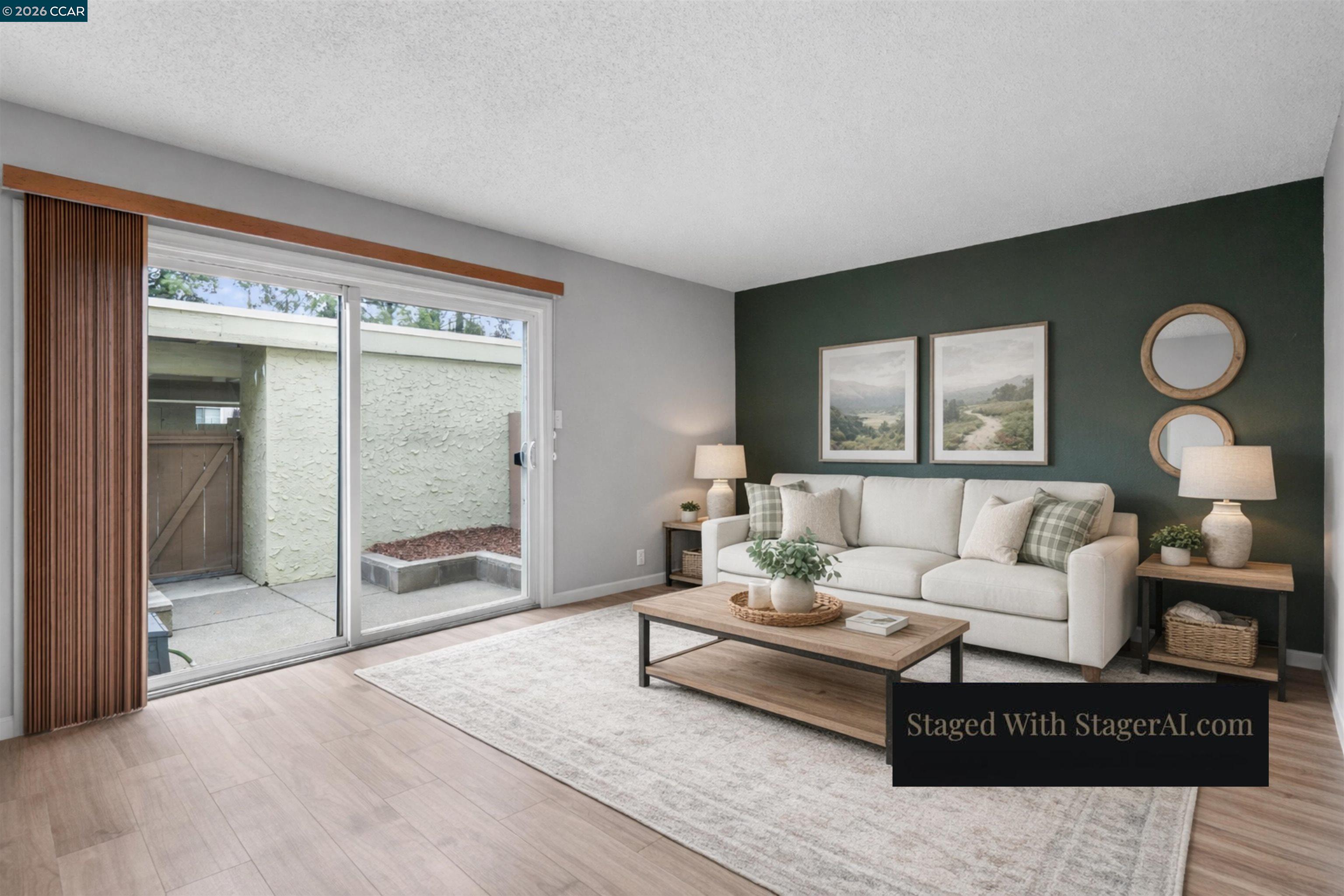 38 Meadowbrook Ave