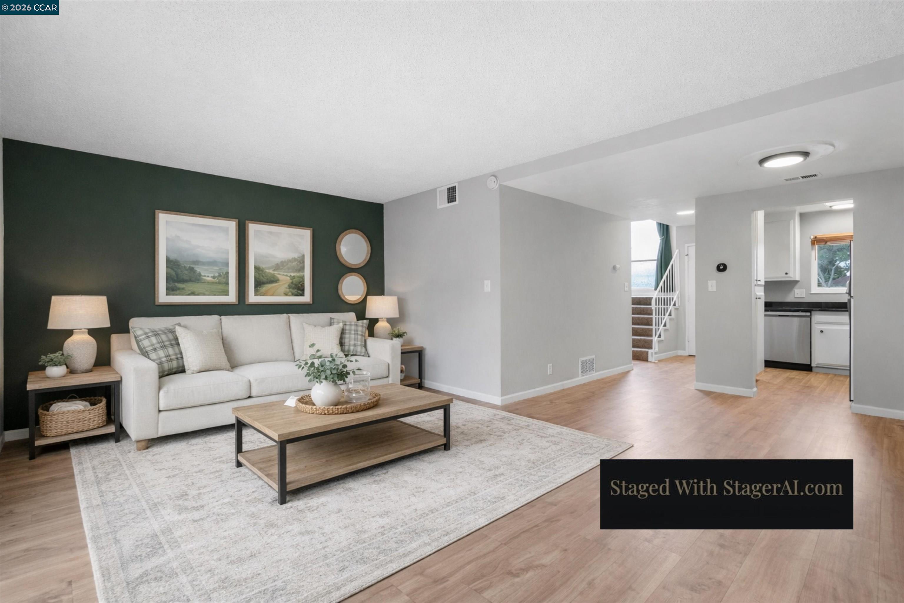 38 Meadowbrook Ave
