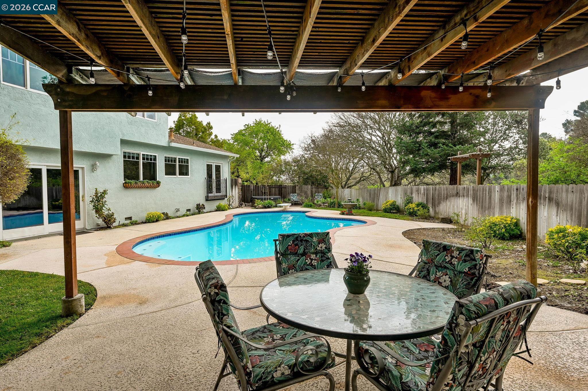 2126 Spring Lake CT
