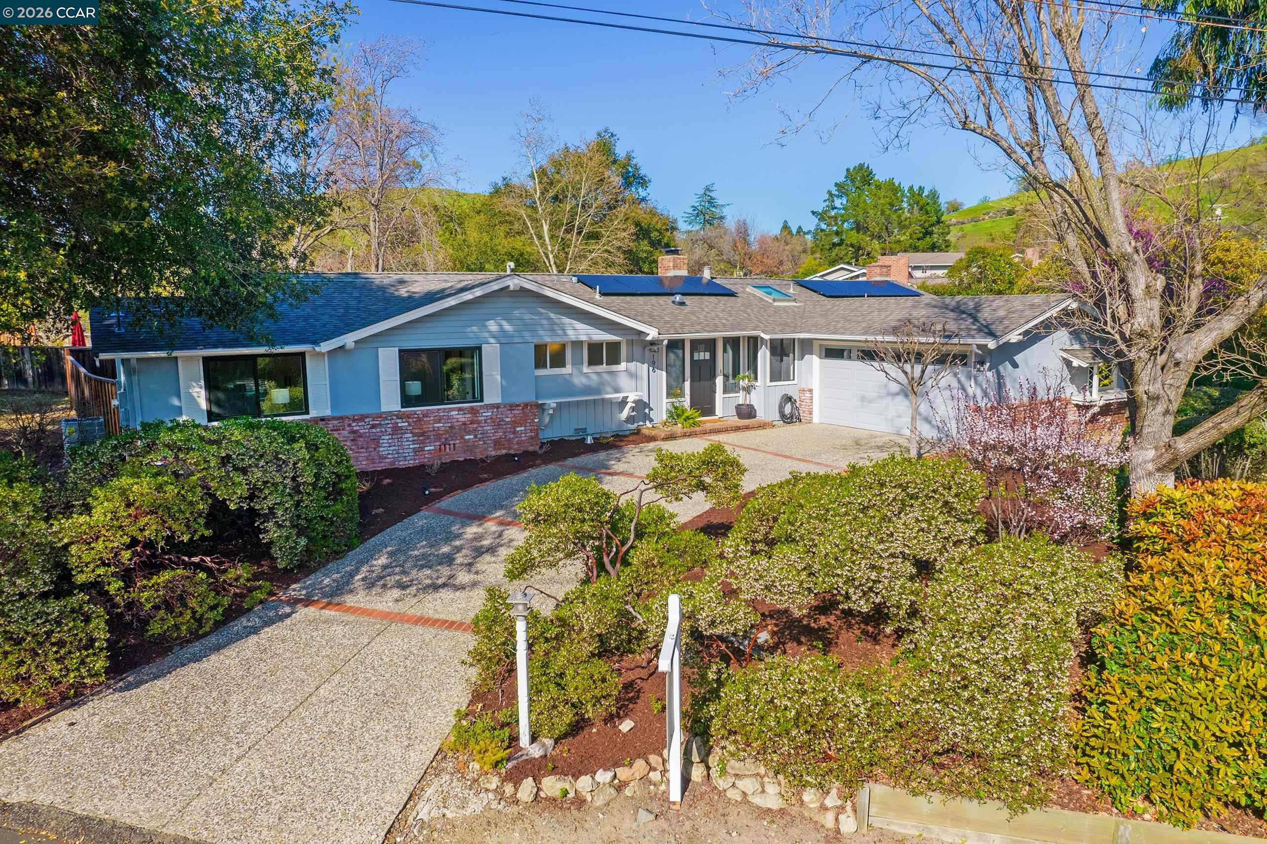 196 Wilkie Dr