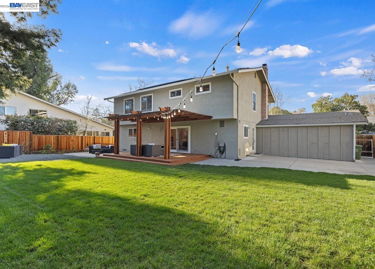 14 E Leeds Ct