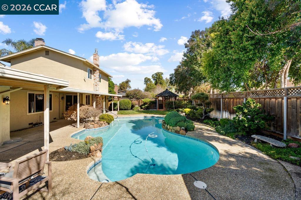 1560 Ayers Rd