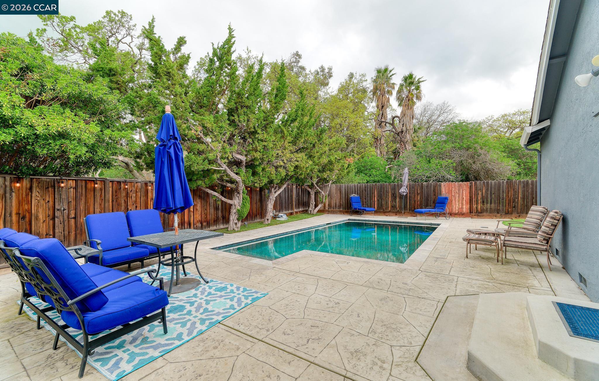 23 Capistrano Ct