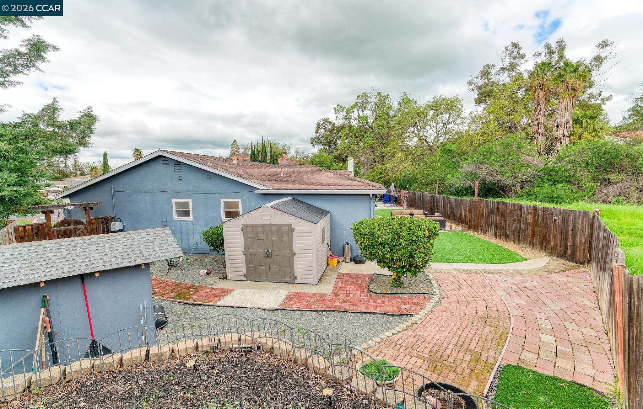 23 Capistrano Ct