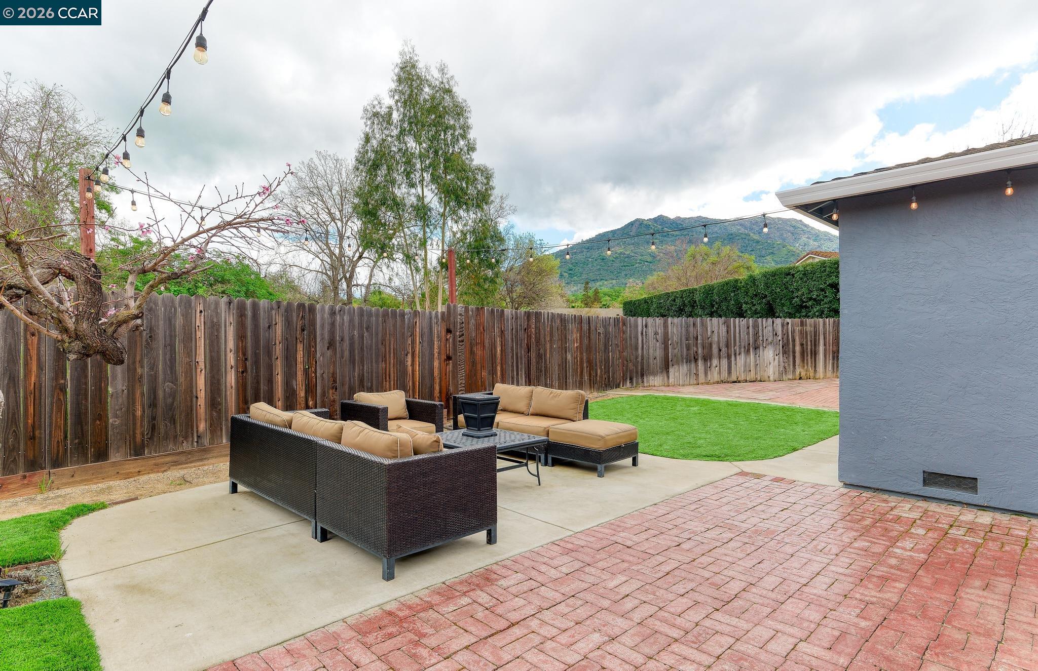 23 Capistrano Ct