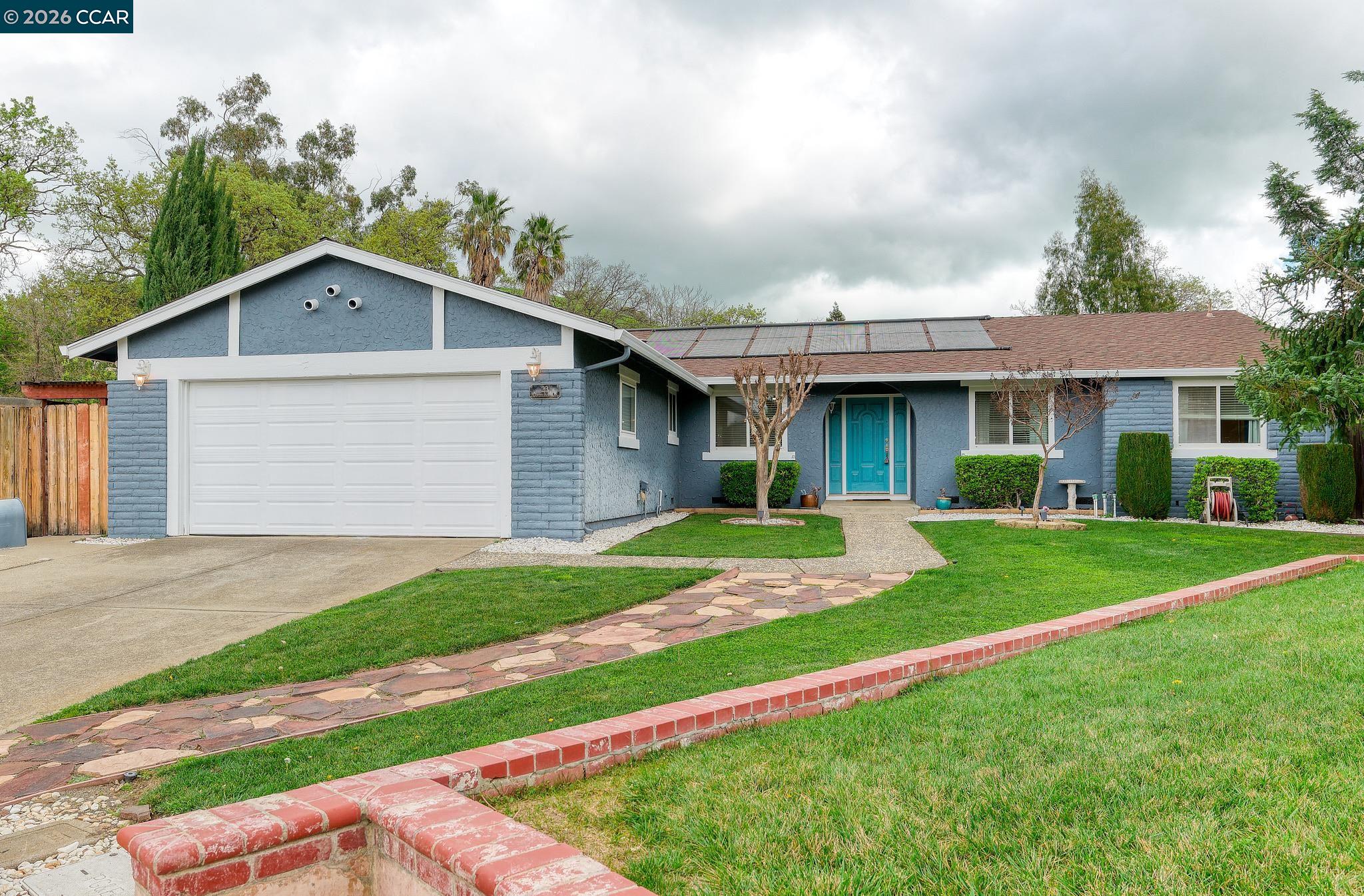 23 Capistrano Ct