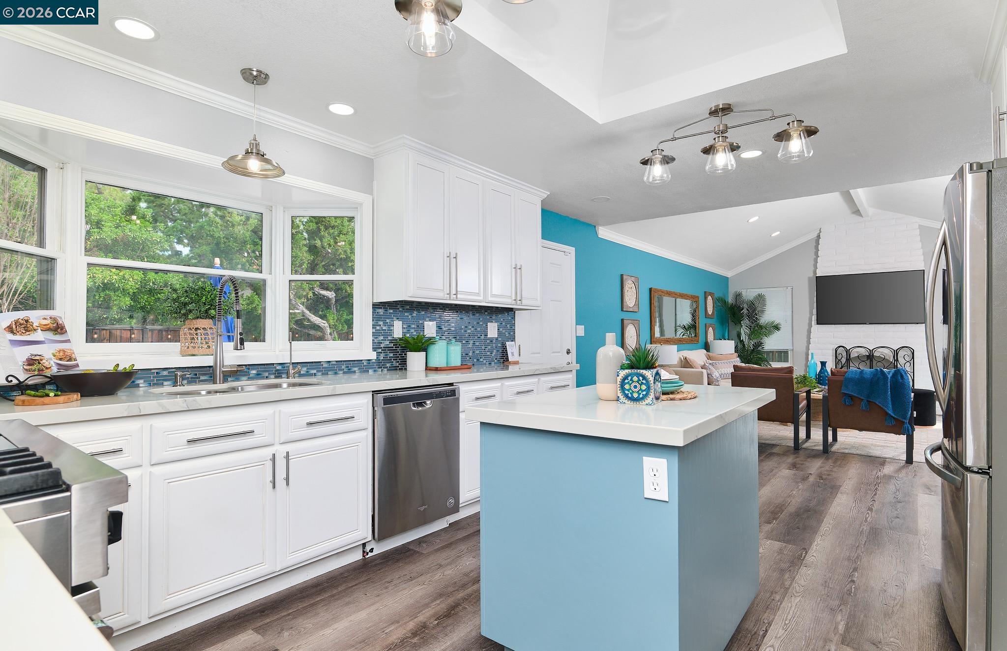 23 Capistrano Ct