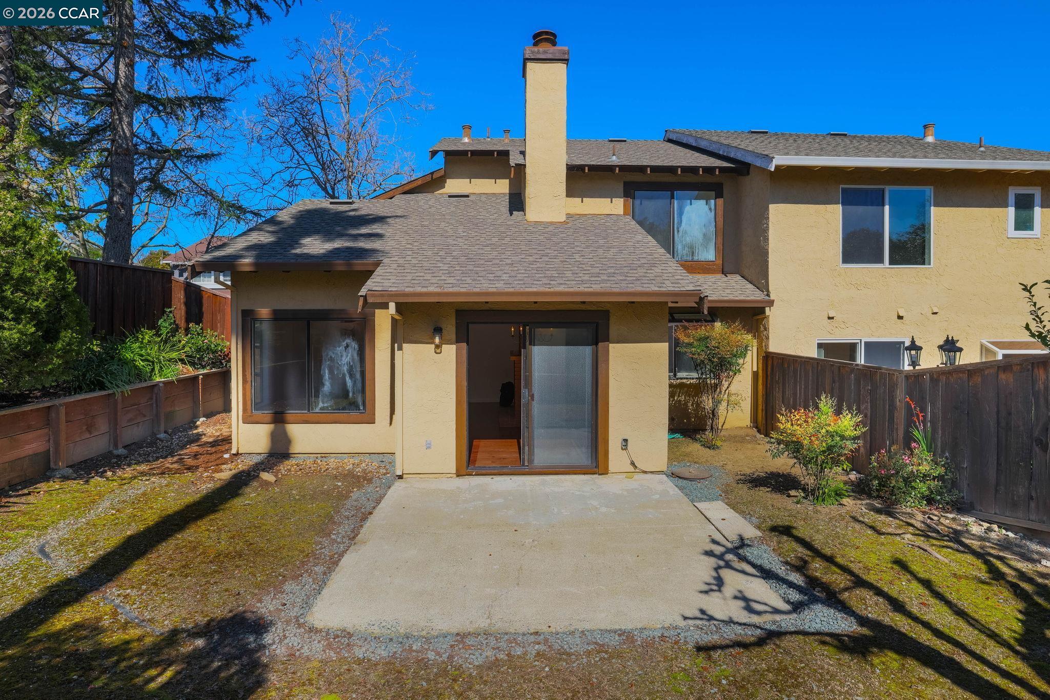 270 Willow Lake Dr