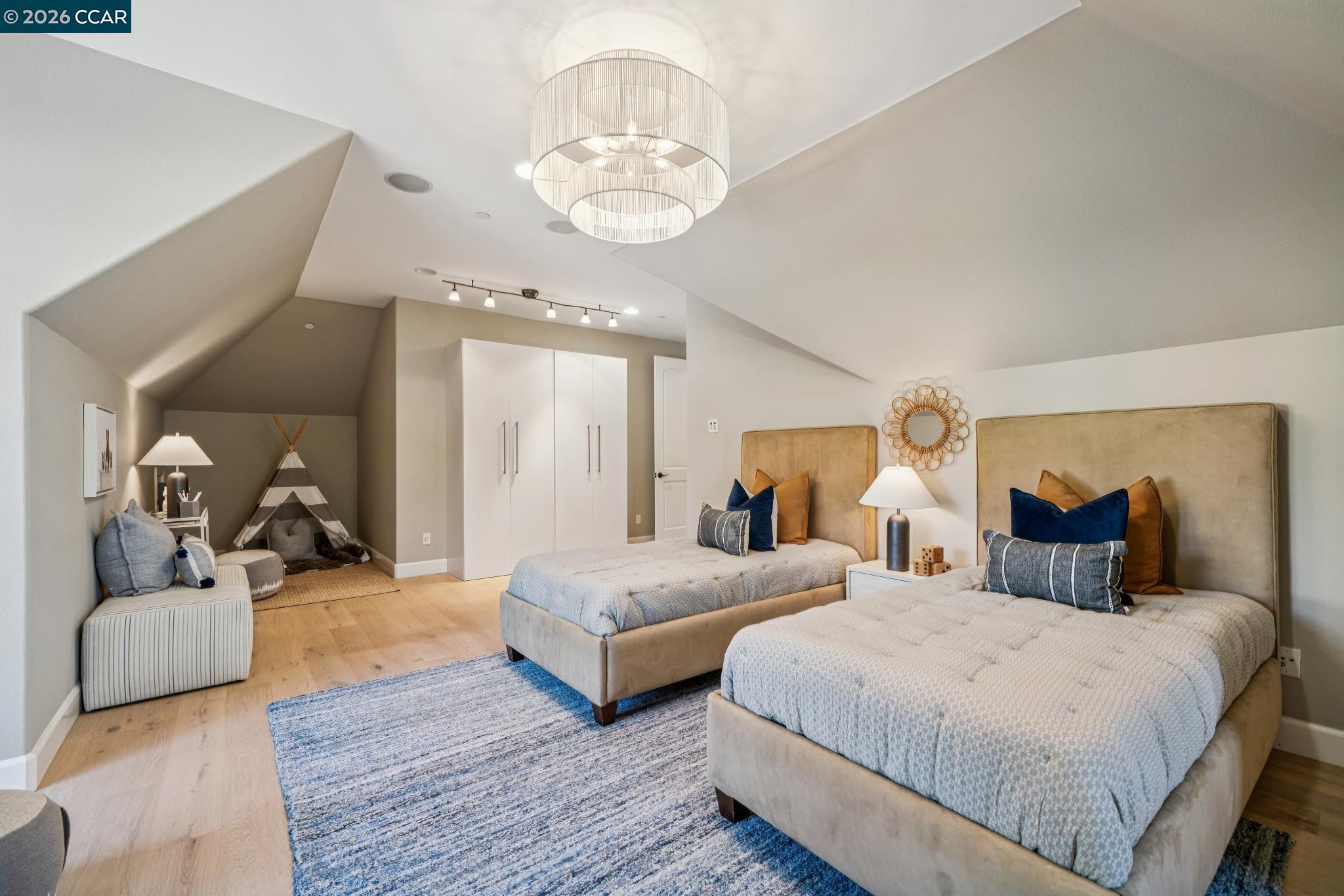 1179 Sebastian Ln