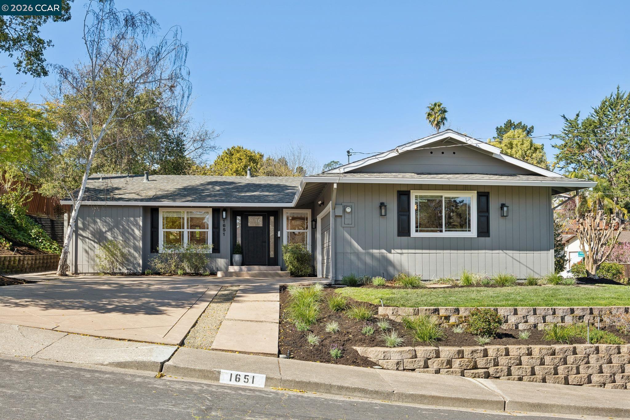 1651 Mendota Court