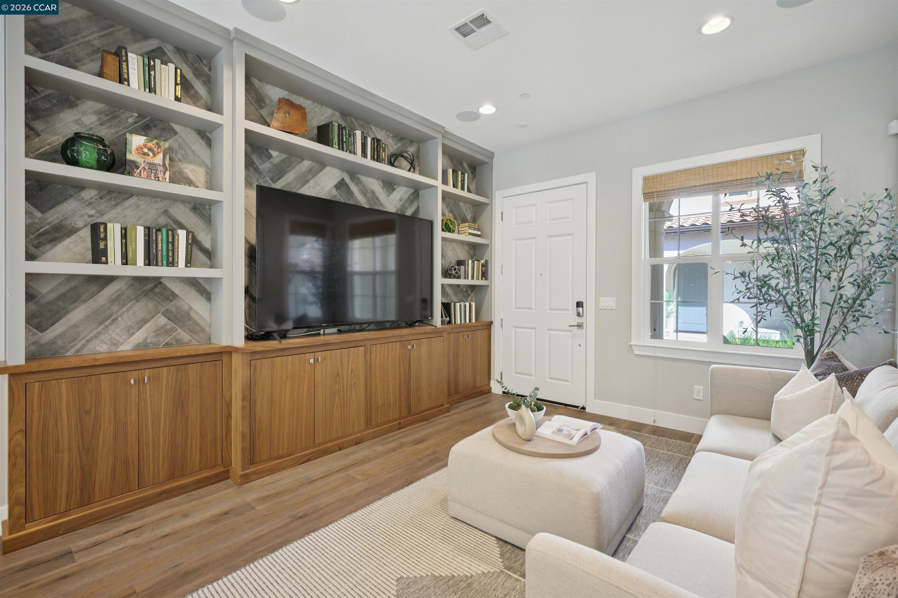 5162 Rowan Dr.