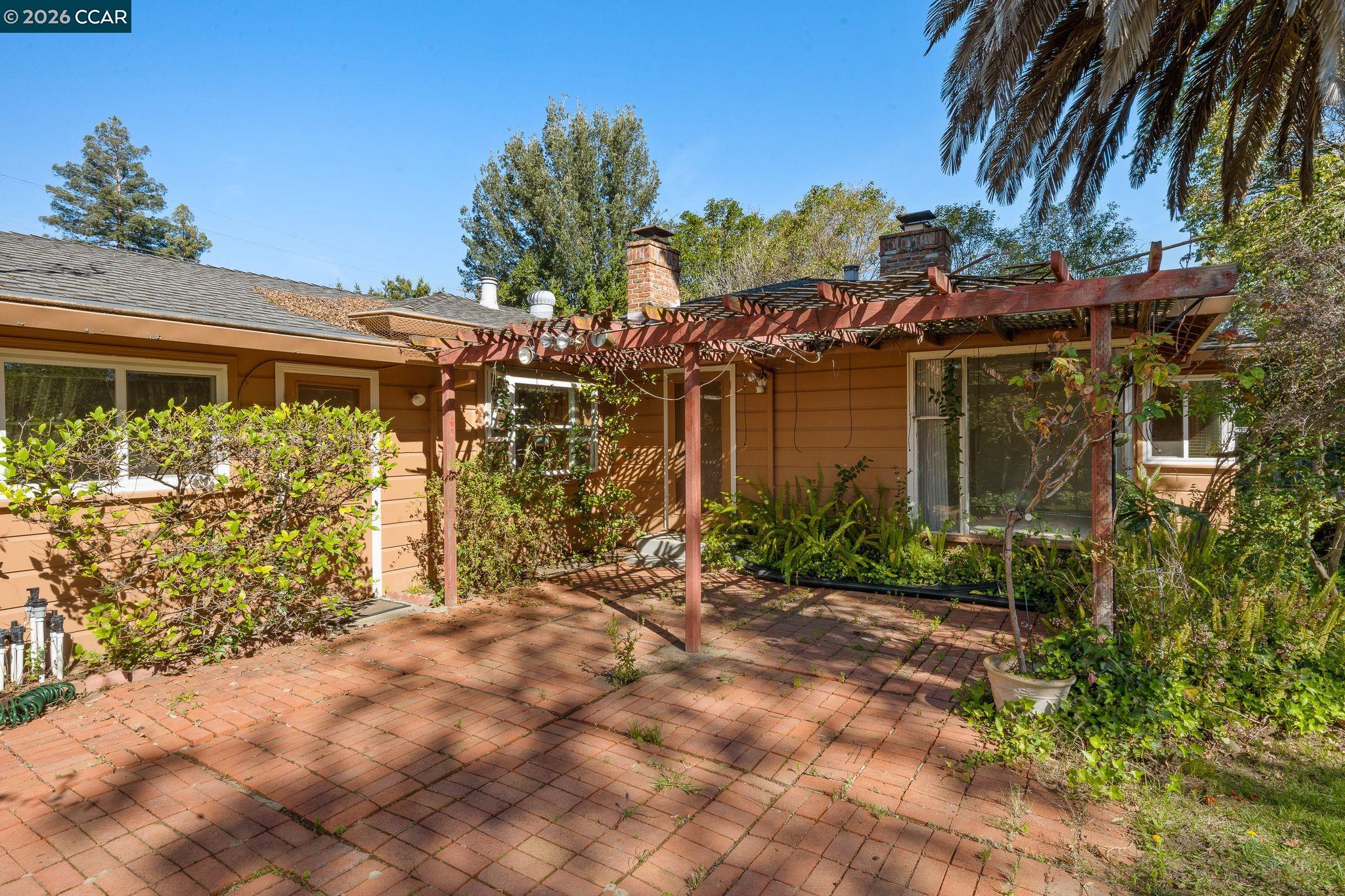 1174 Saint Francis Dr