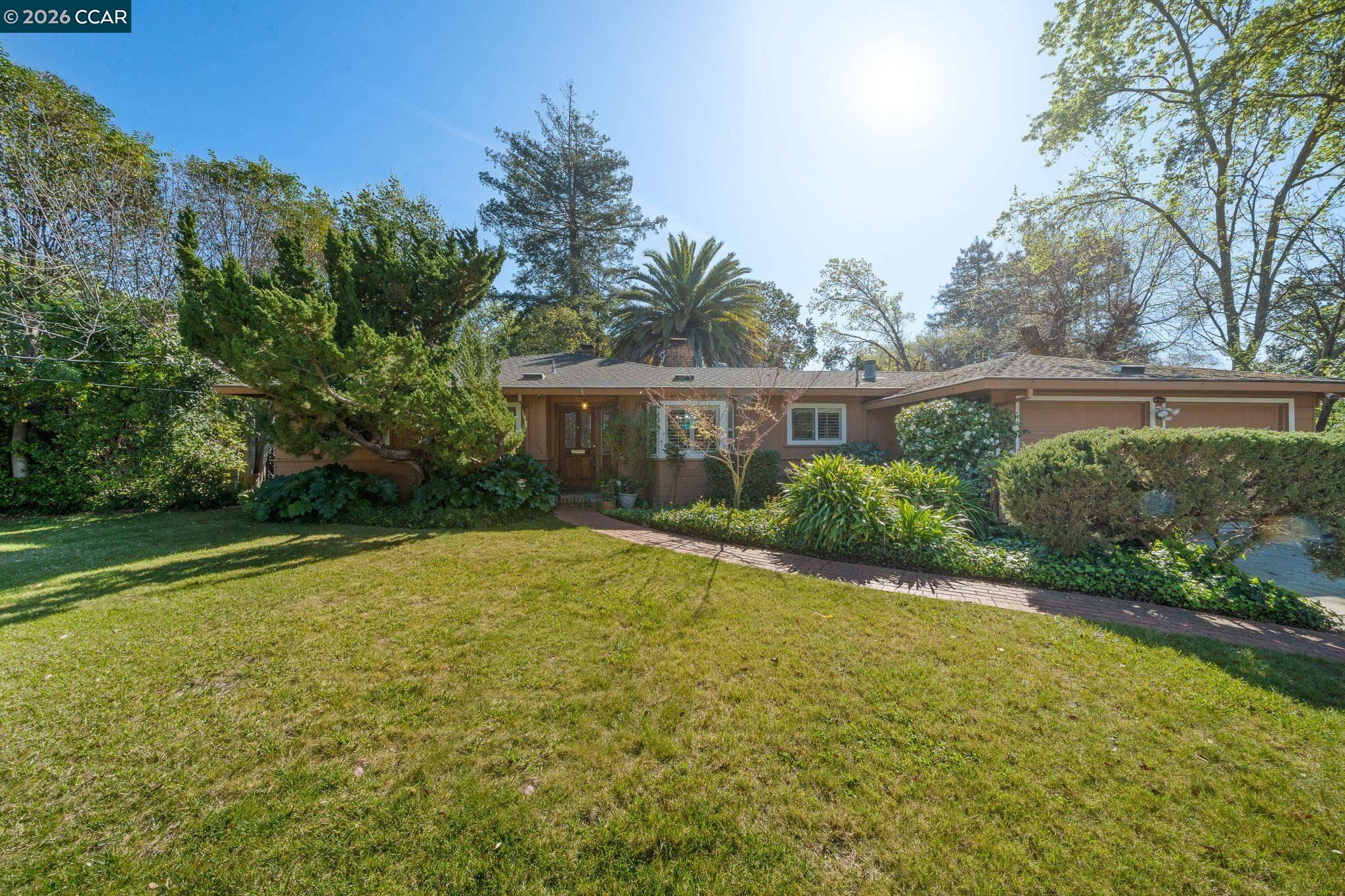 1174 Saint Francis Dr