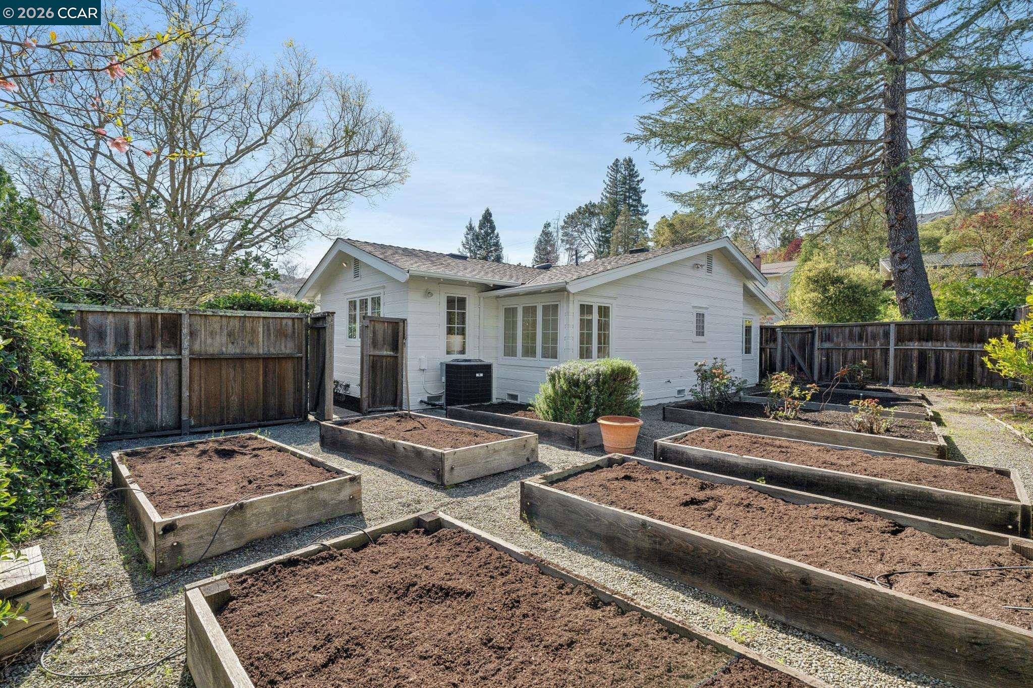 19 Eastwood Dr