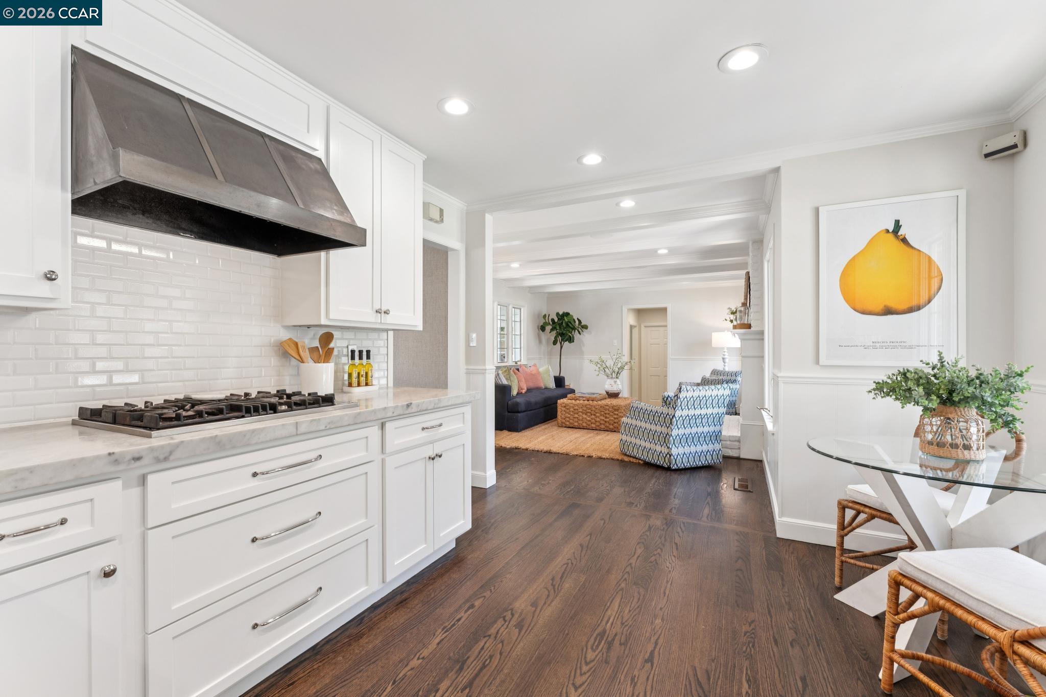 19 Eastwood Dr