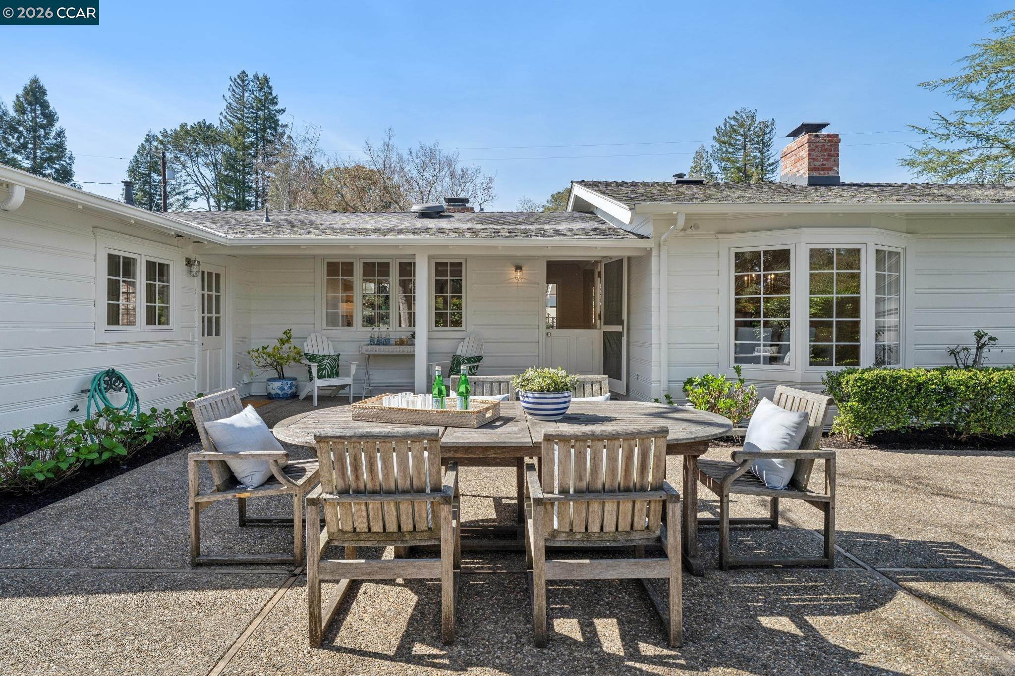 19 Eastwood Dr