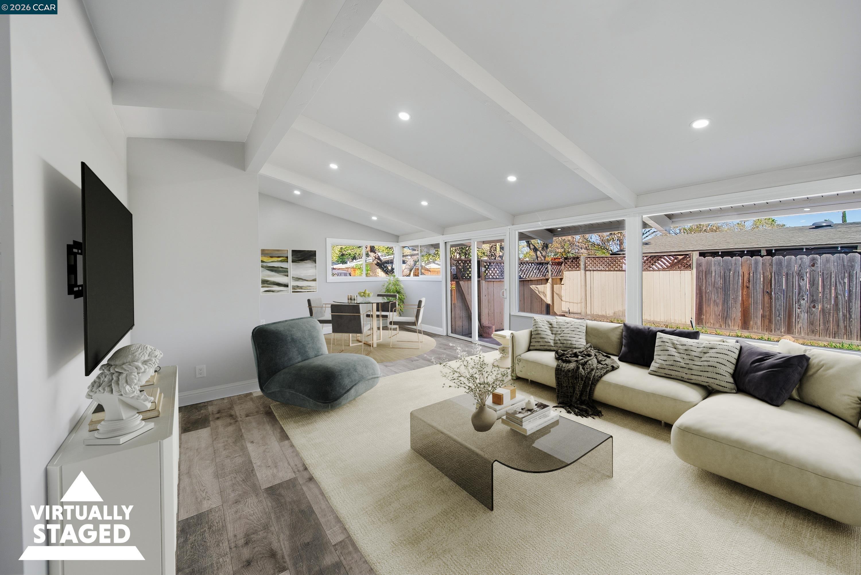 1737 Ravenwood Dr