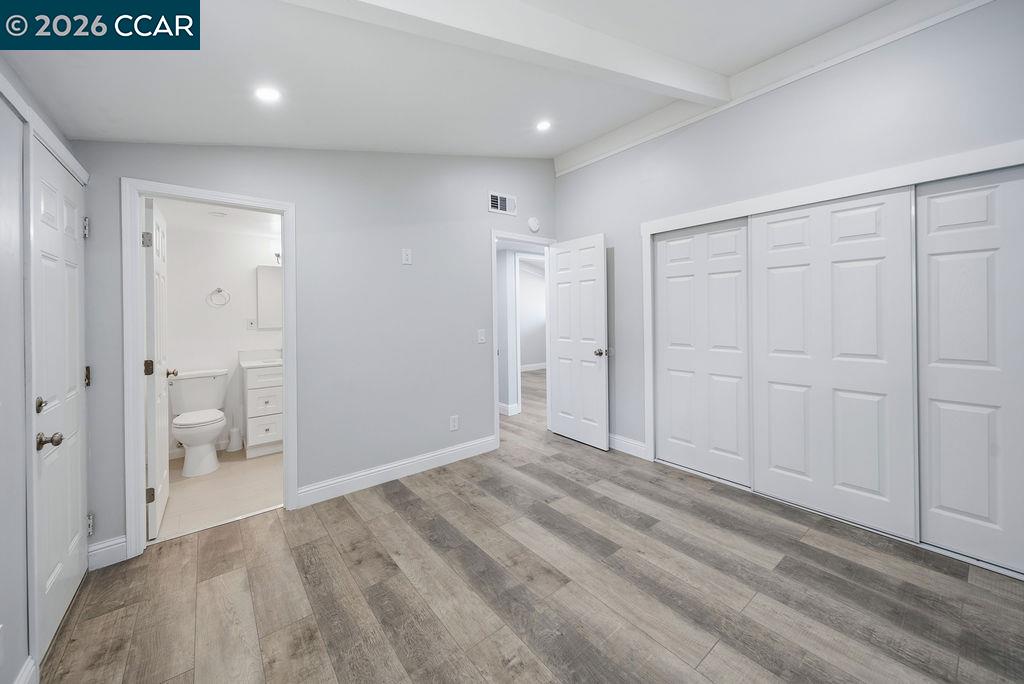 1737 Ravenwood Dr