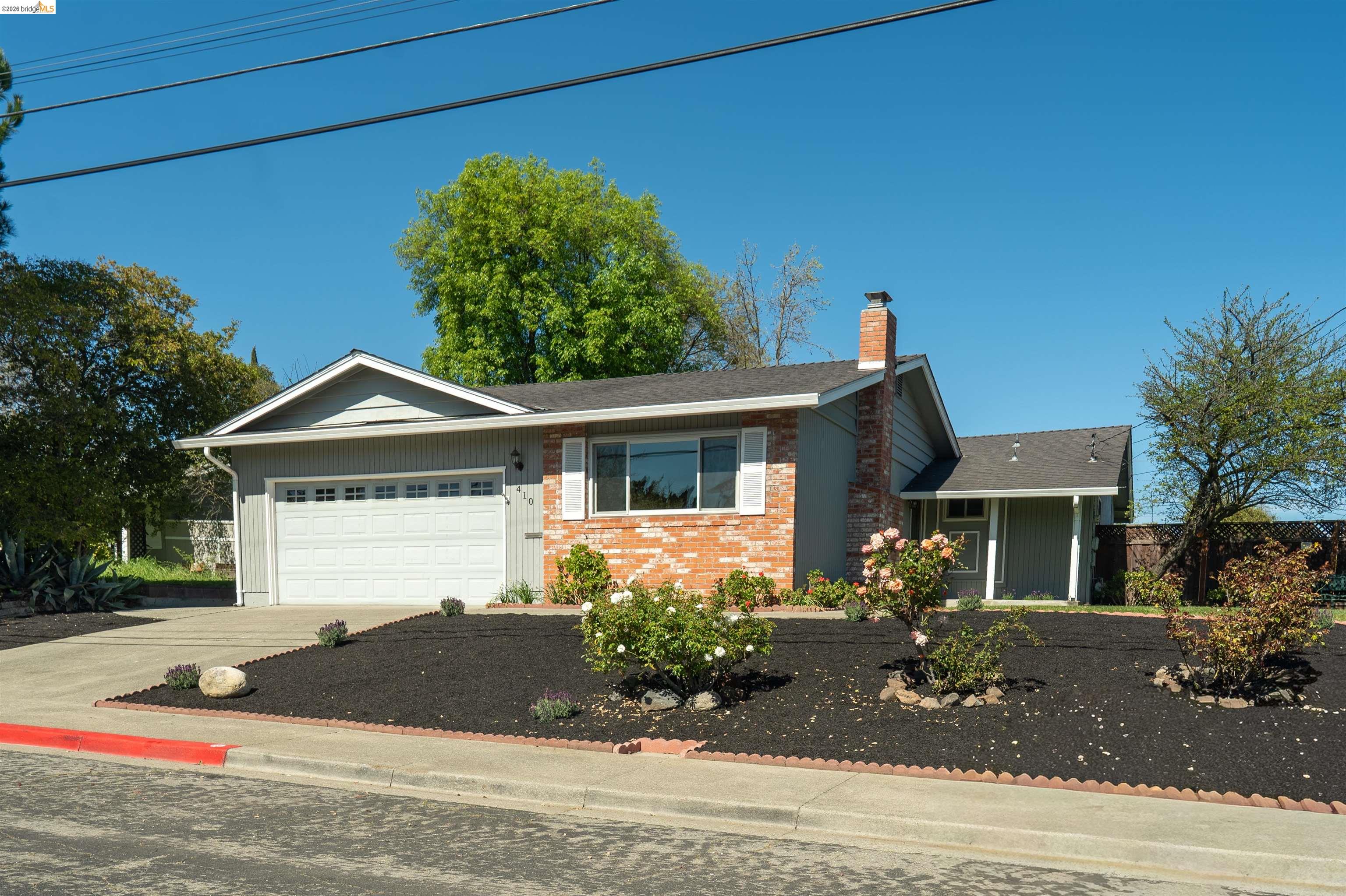 410 Fensalir Ave