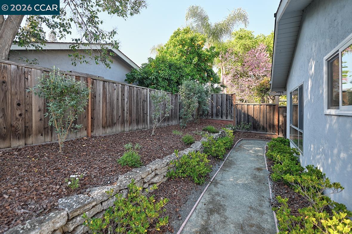 2253 Belford Dr