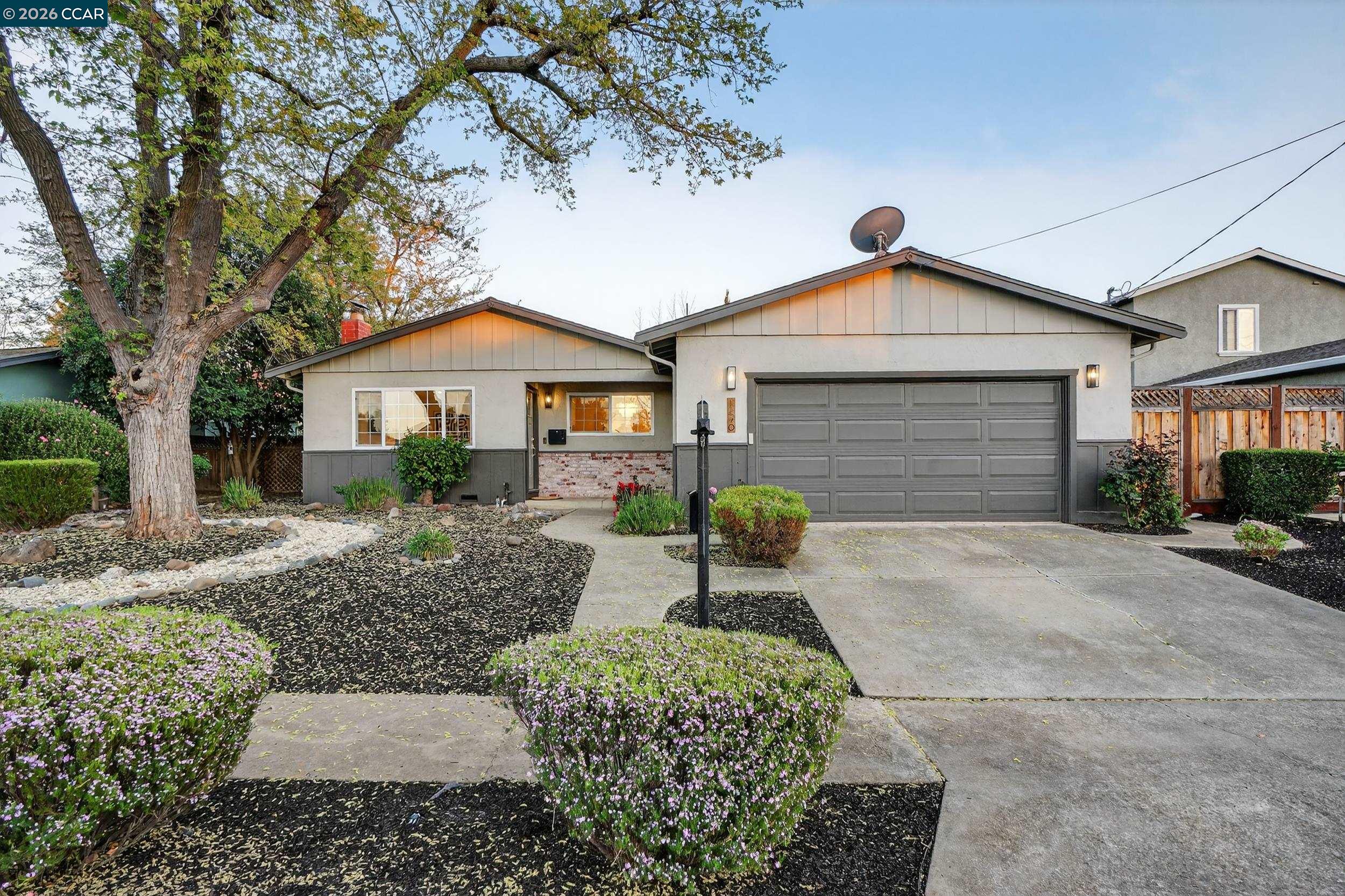 1590 Laverne Way