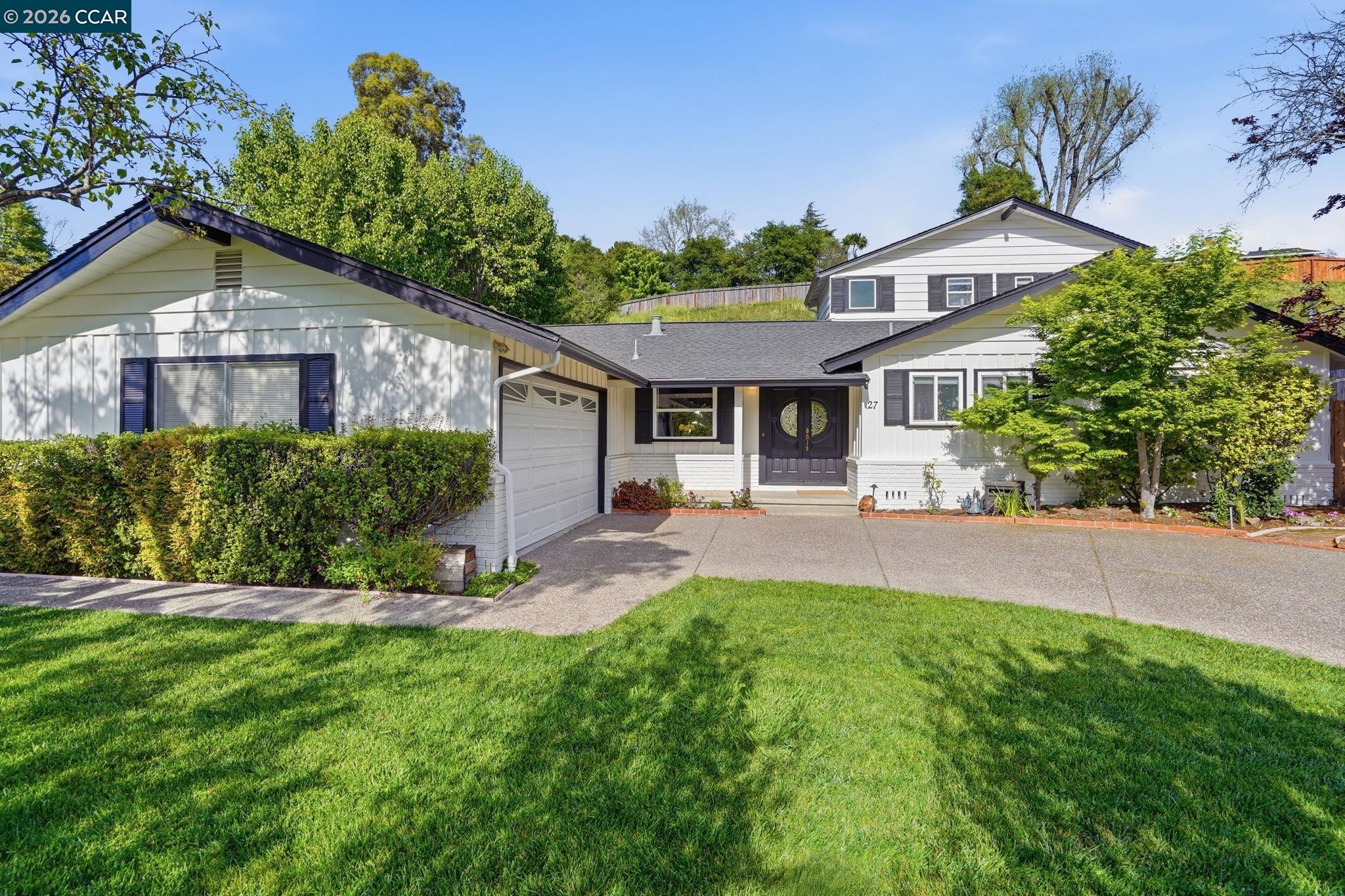 27 Whitehall Dr