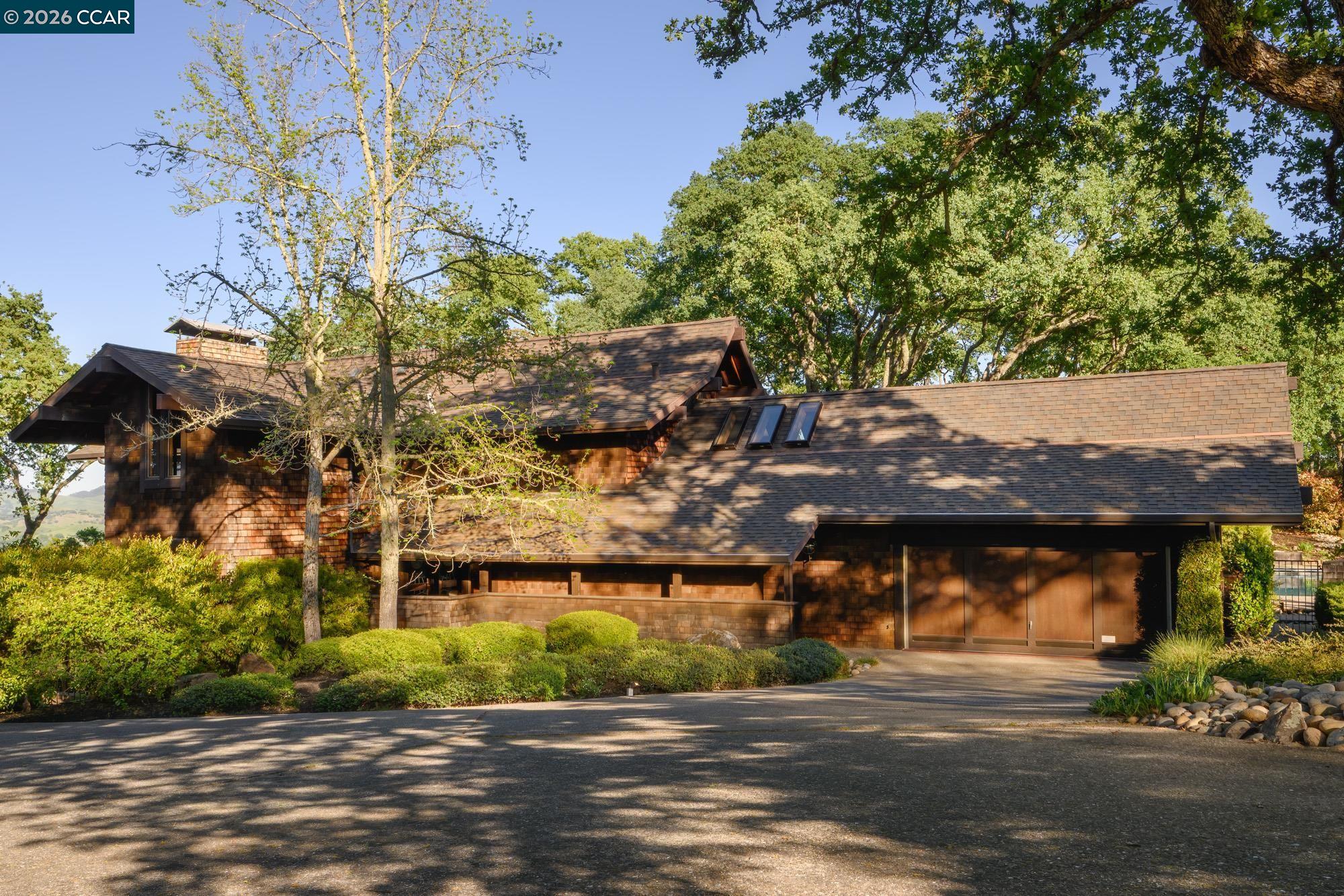 289 Castle Crest Rd