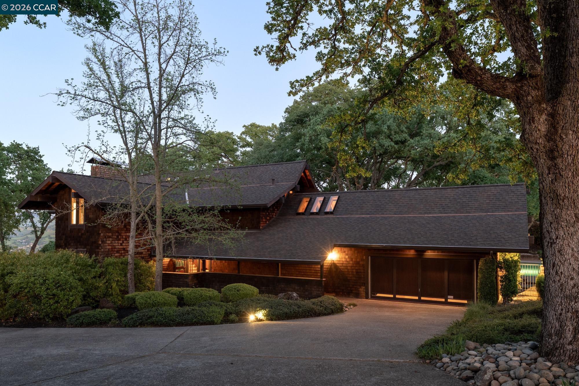 289 Castle Crest Rd