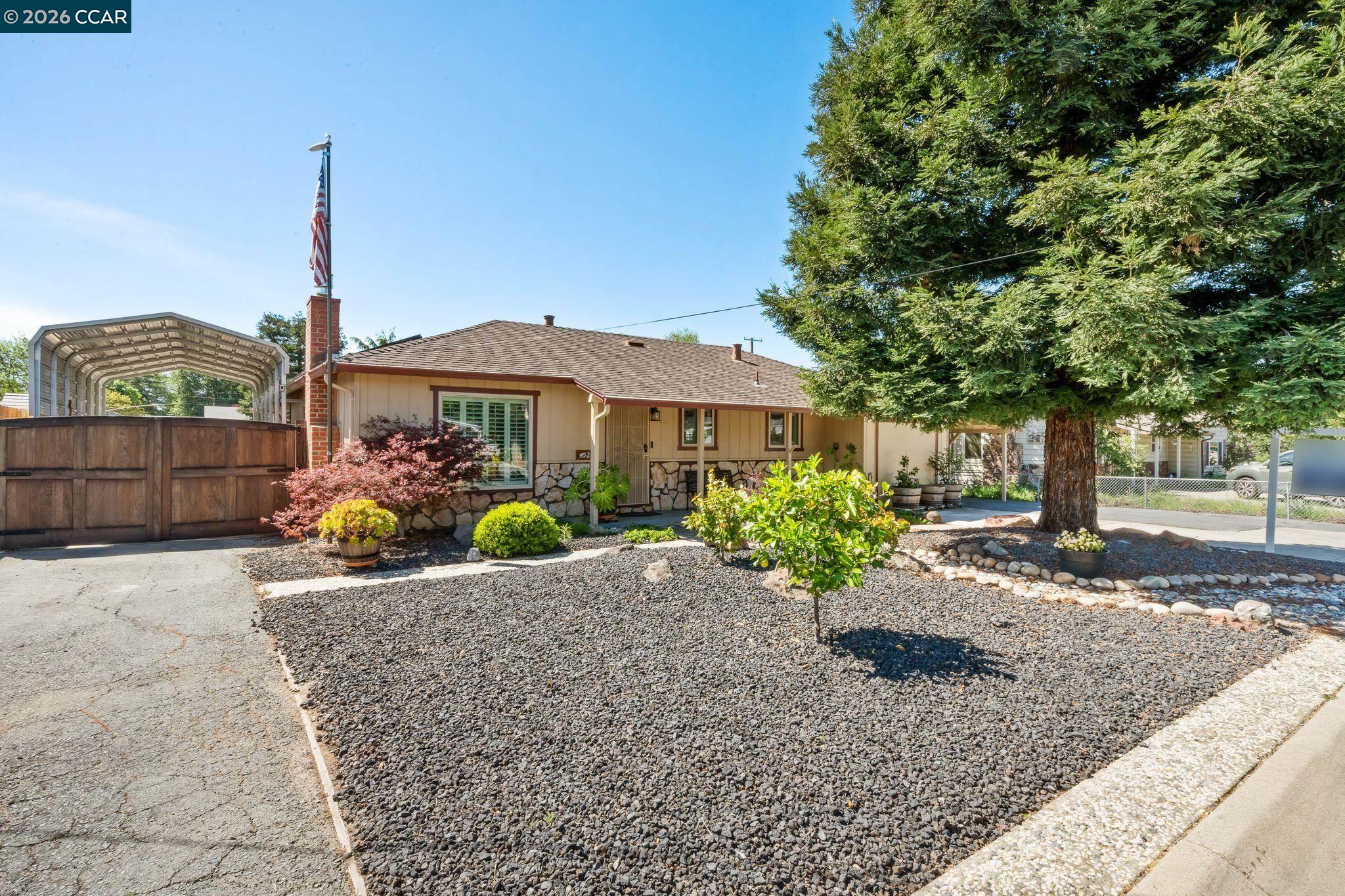 4020 Joan Ave