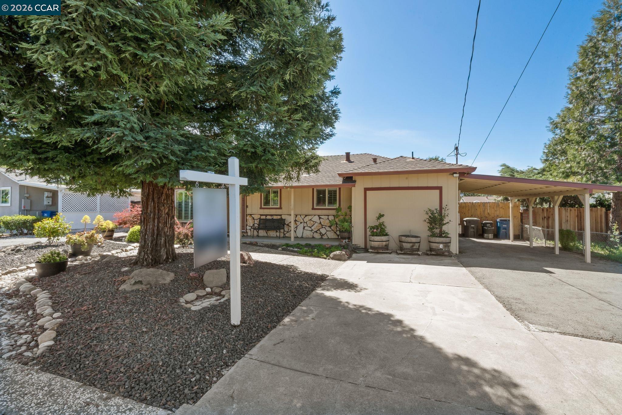 4020 Joan Ave