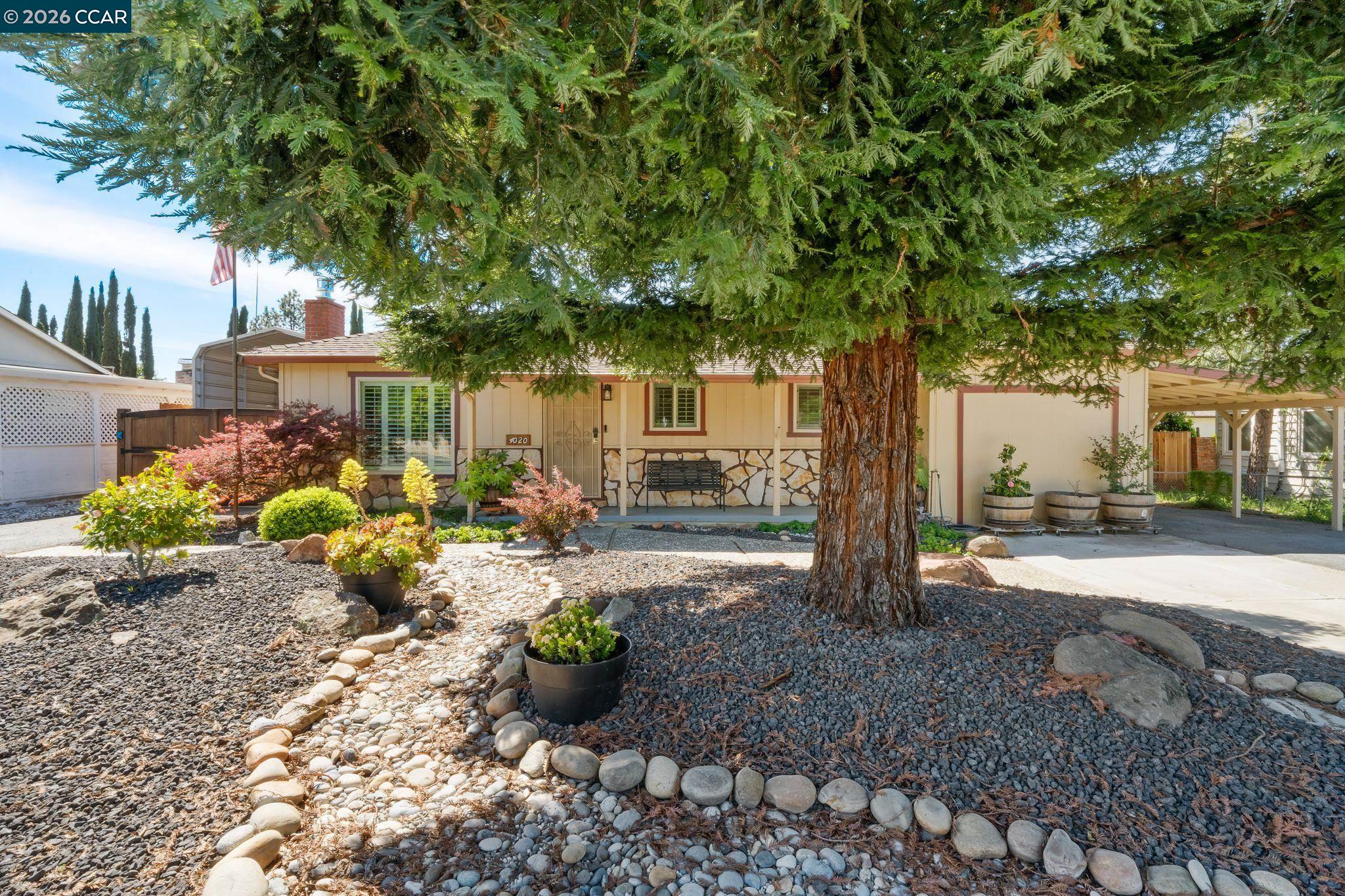 4020 Joan Ave