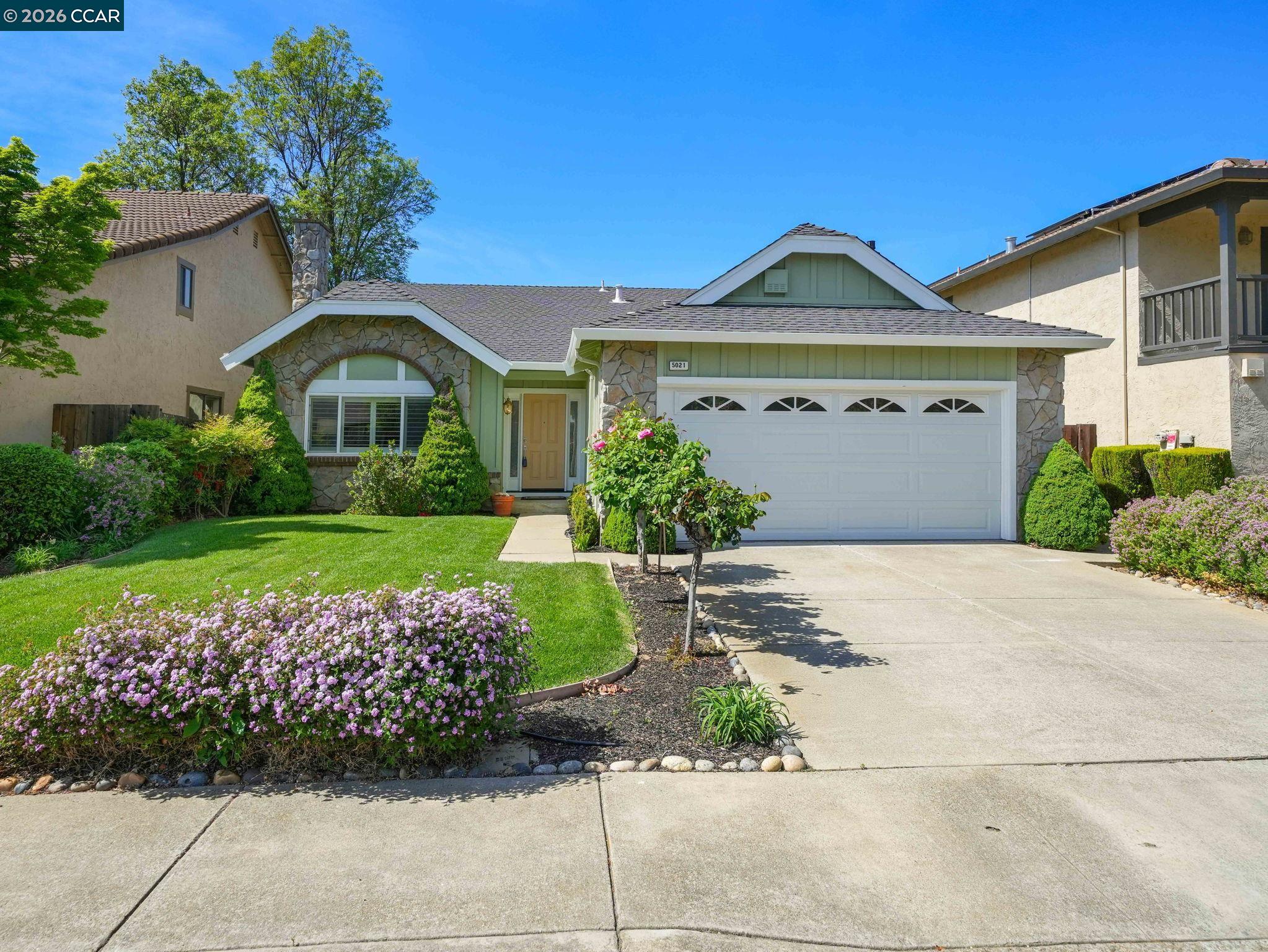 5021 Murchio Dr