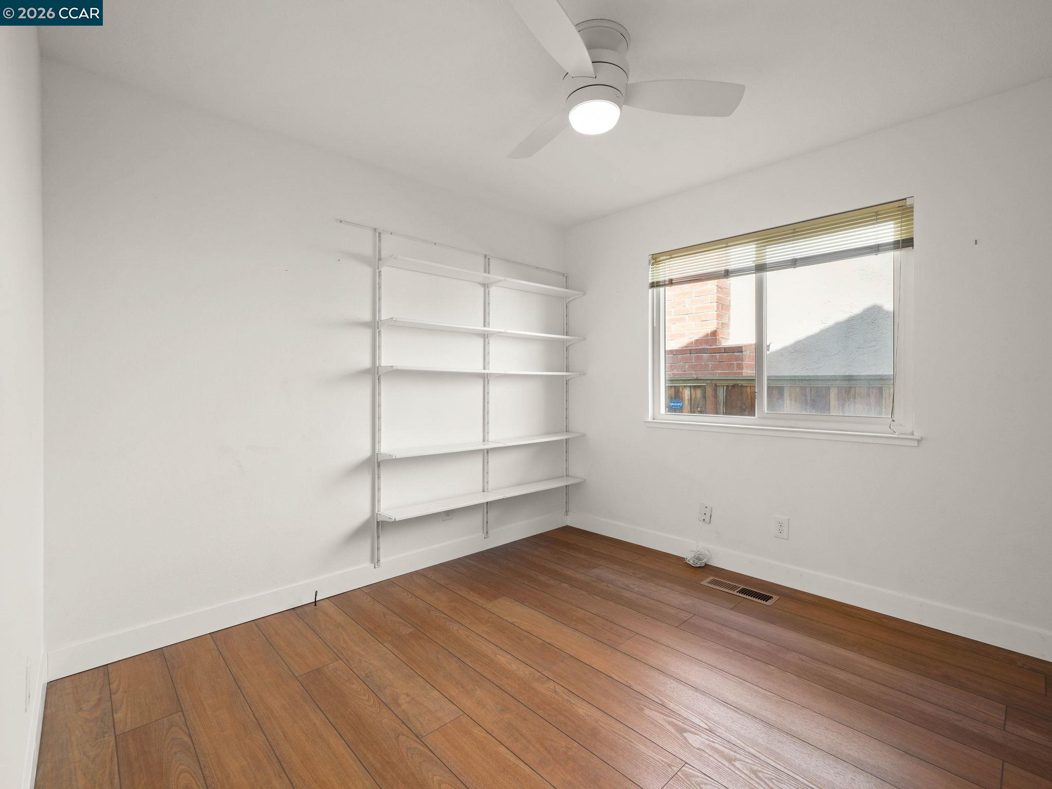 5021 Murchio Dr