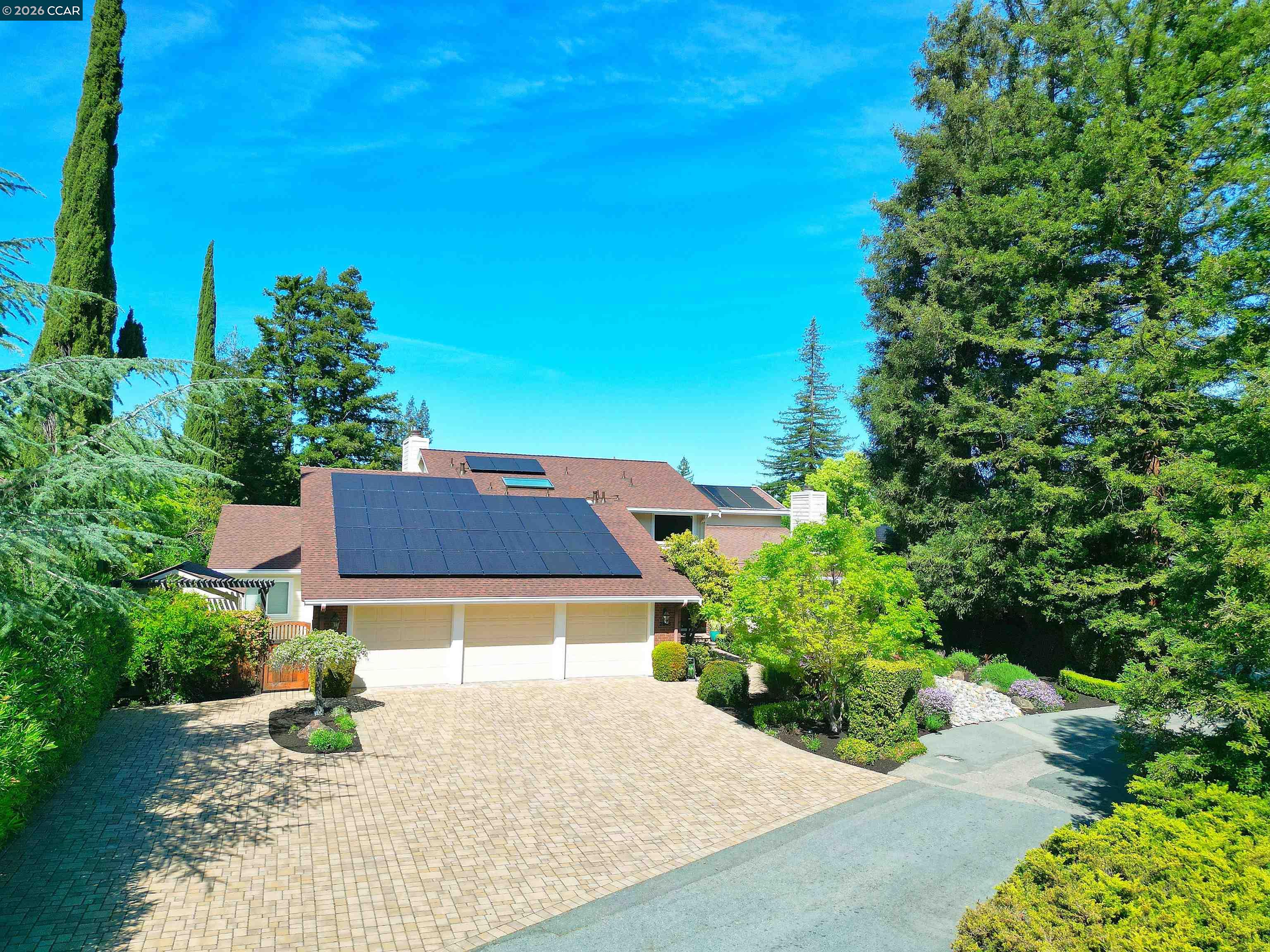 2648 Comistas Drive