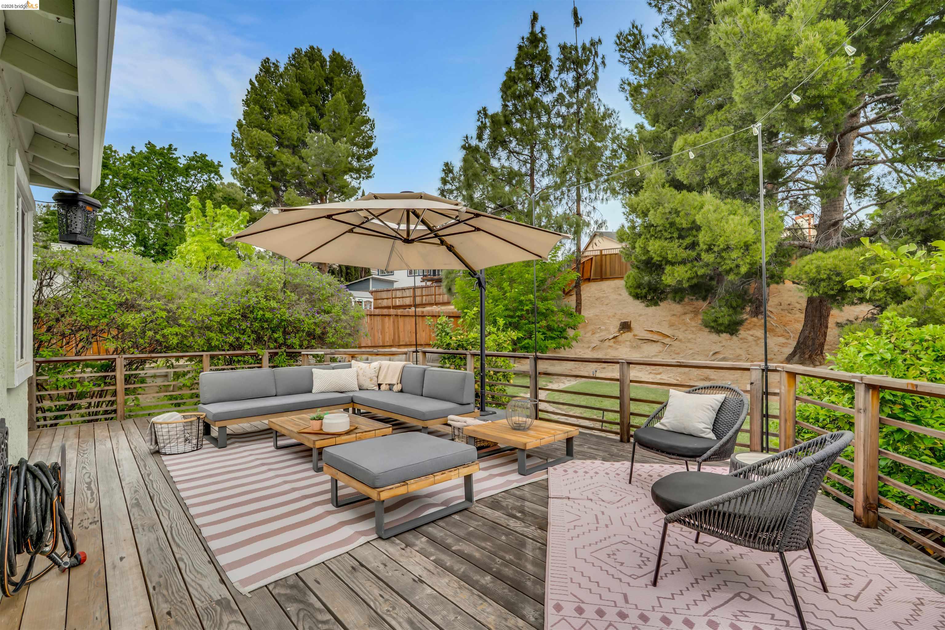 3991 Alta Vista Cir