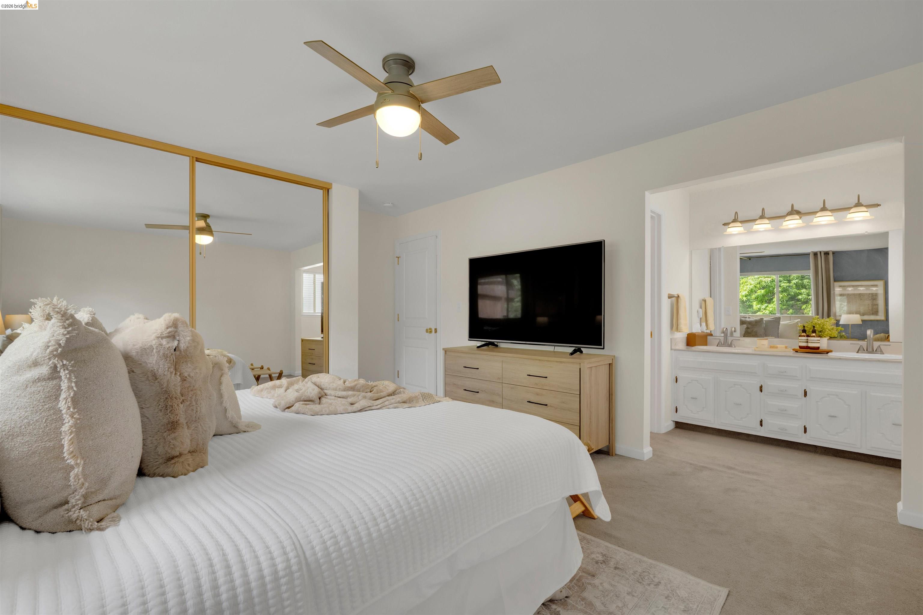 3991 Alta Vista Cir