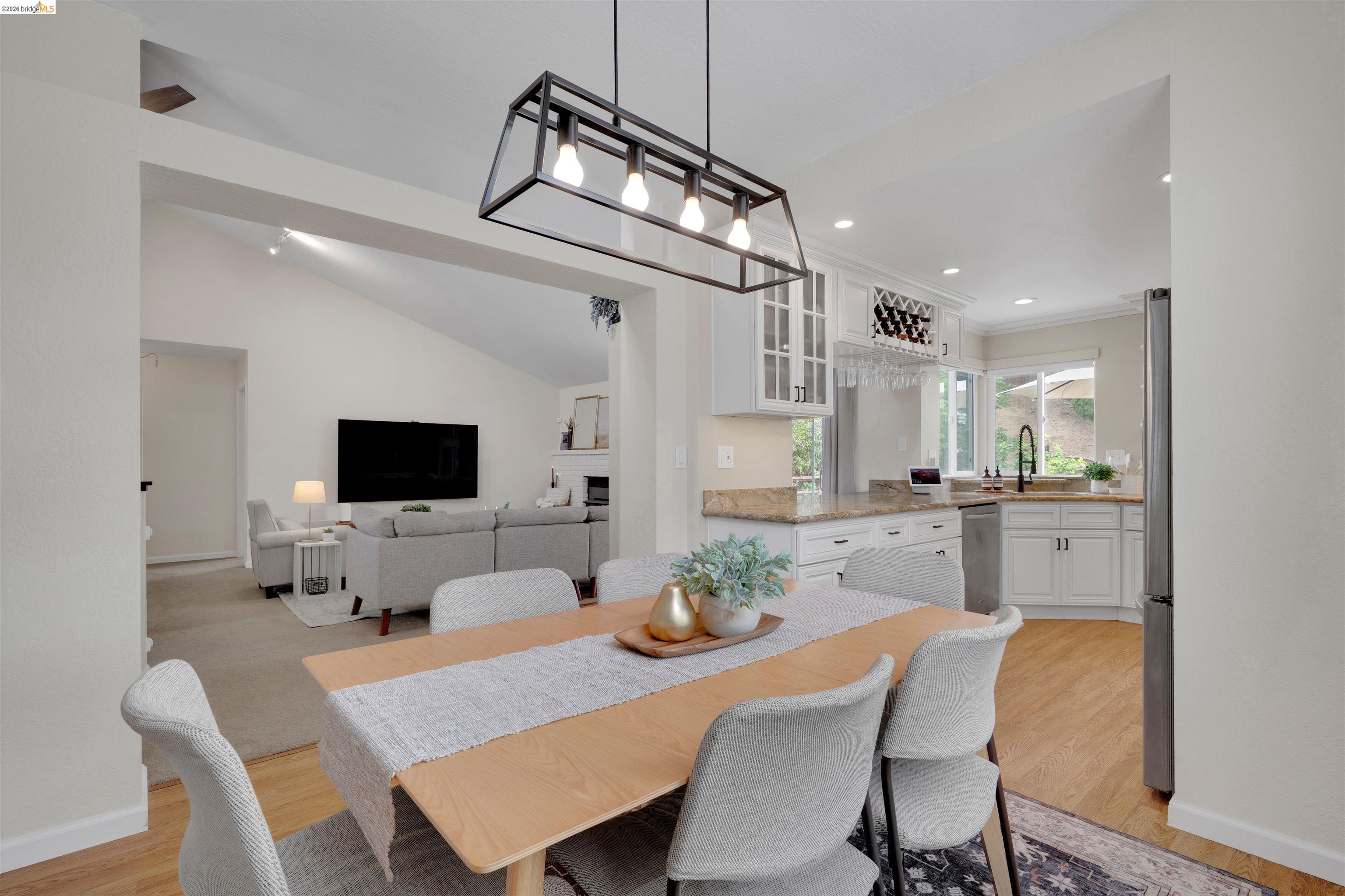 3991 Alta Vista Cir