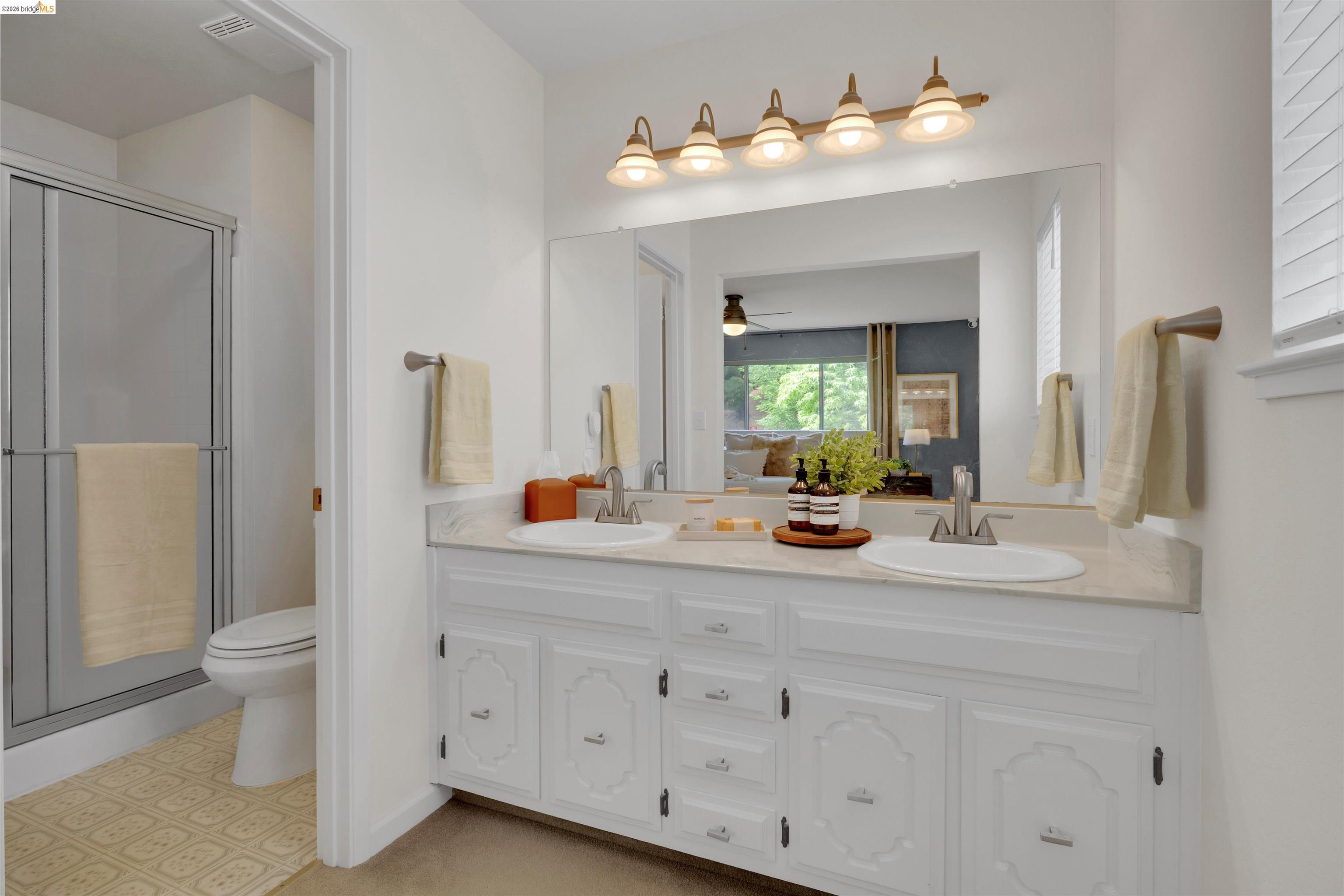 3991 Alta Vista Cir