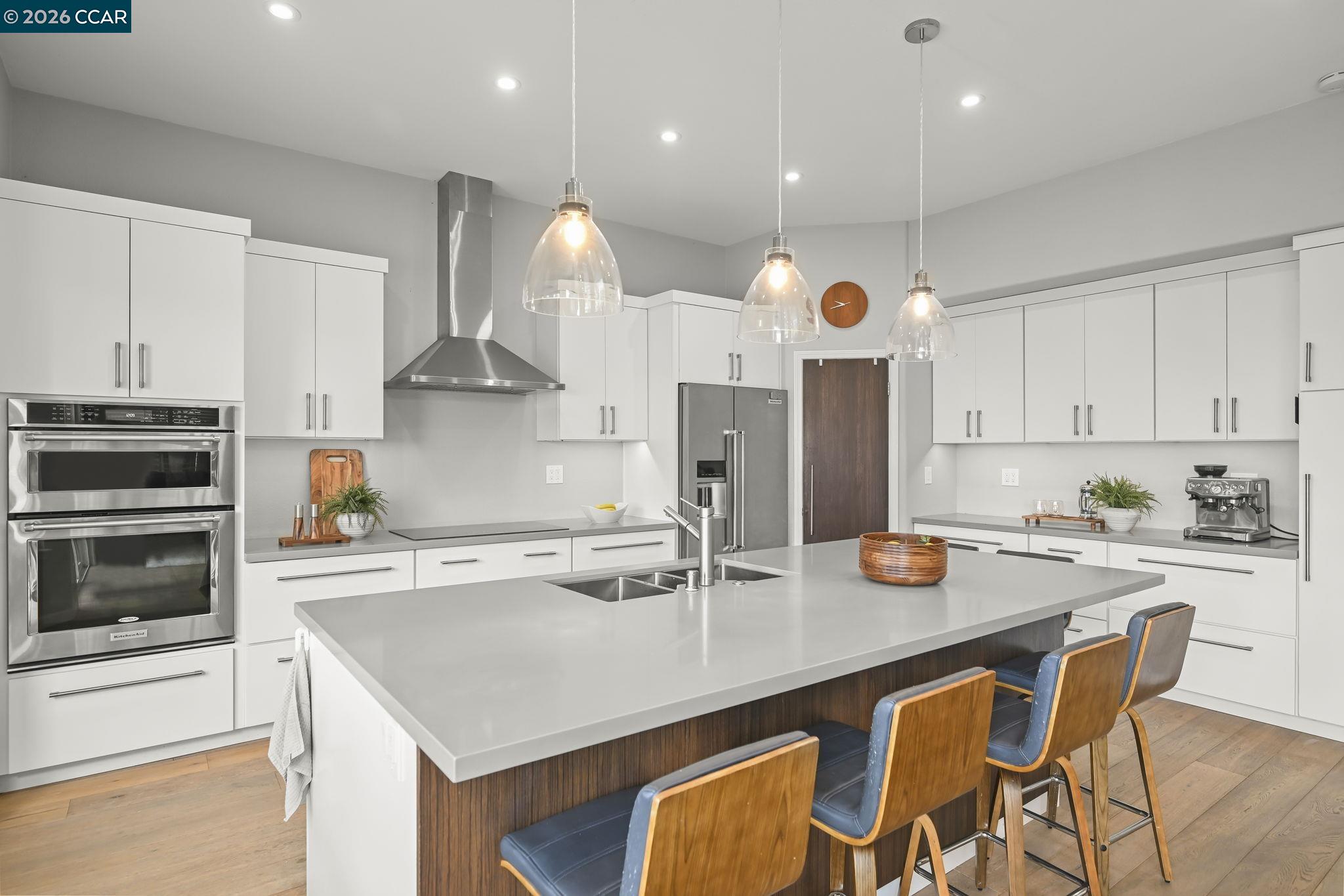 1161 Torrey Pines Pl