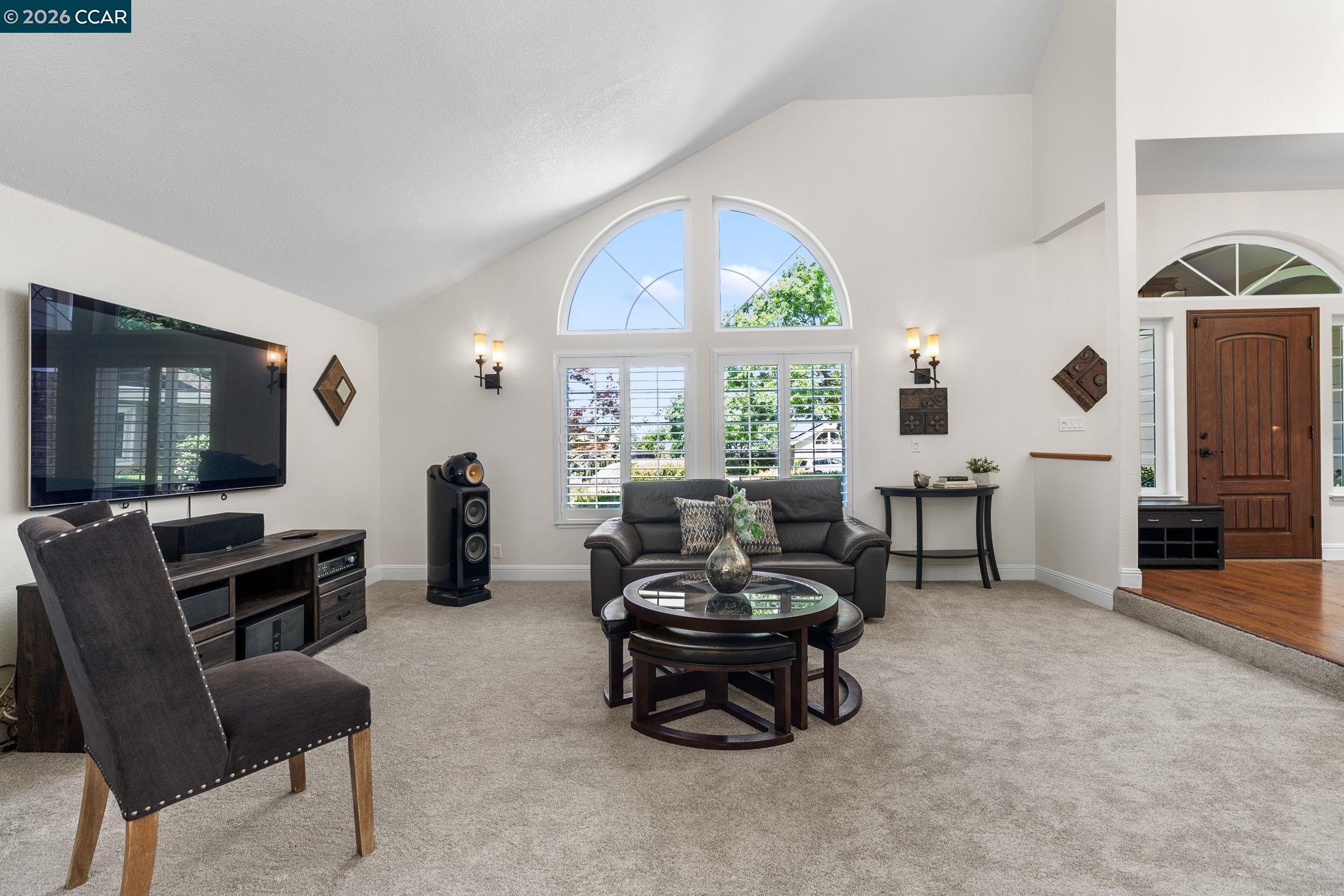 1267 Quiet Circle