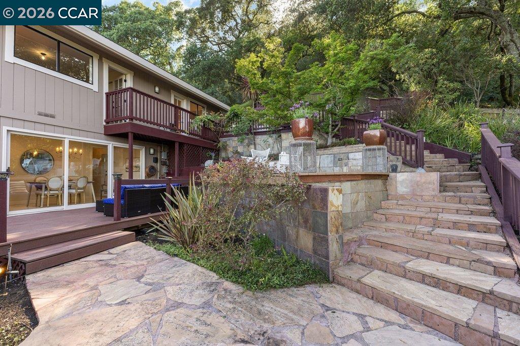 14 Springhill Lane