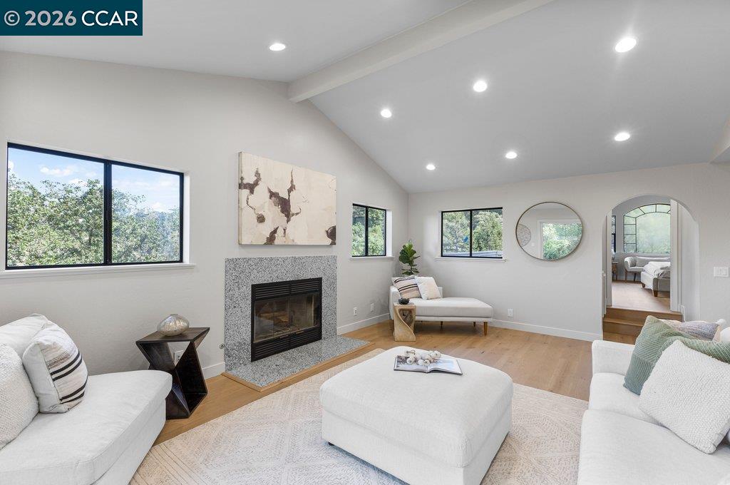 14 Springhill Lane