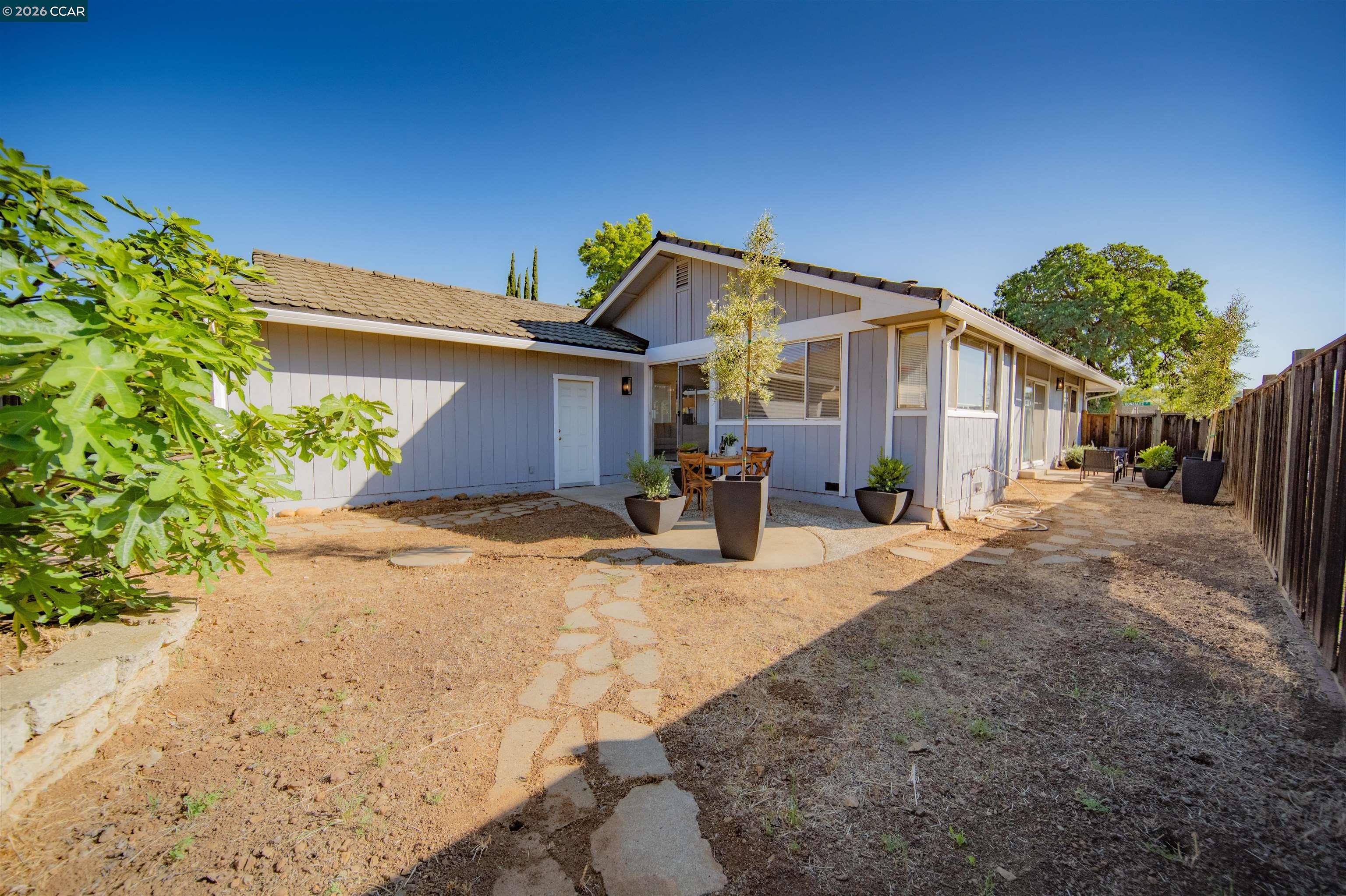 5581 Gonzalez Ct