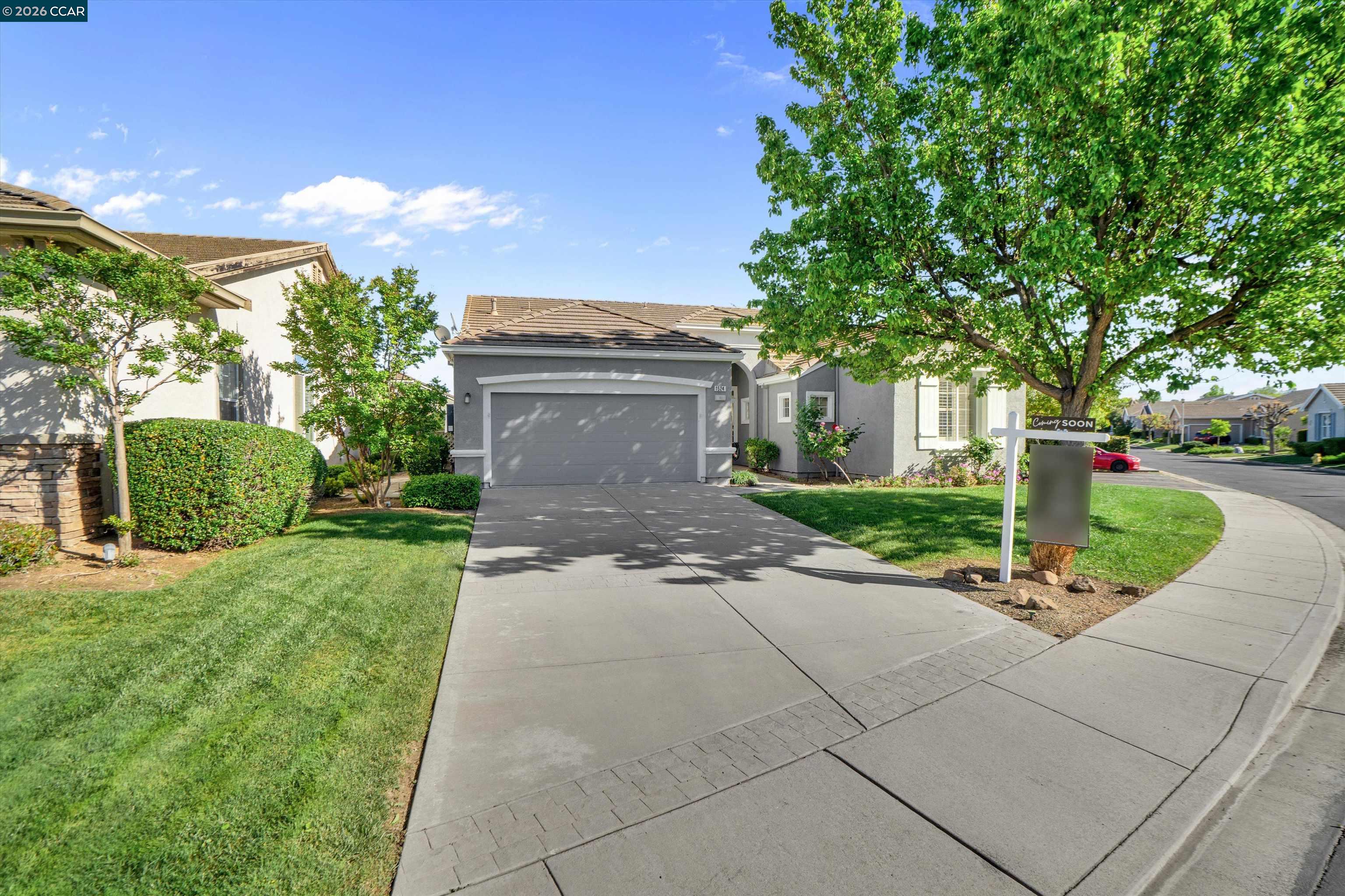 1524 Bismarck Ln