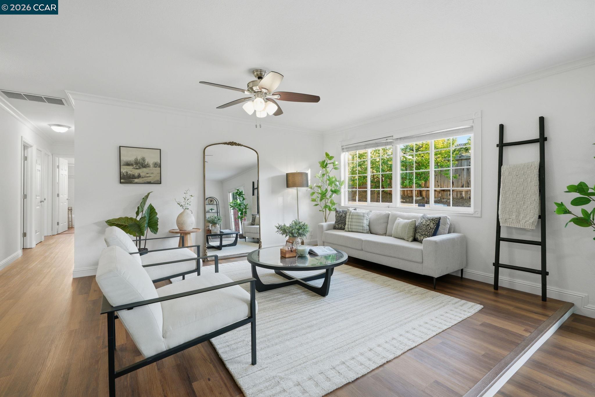 2313 Panoramic Dr