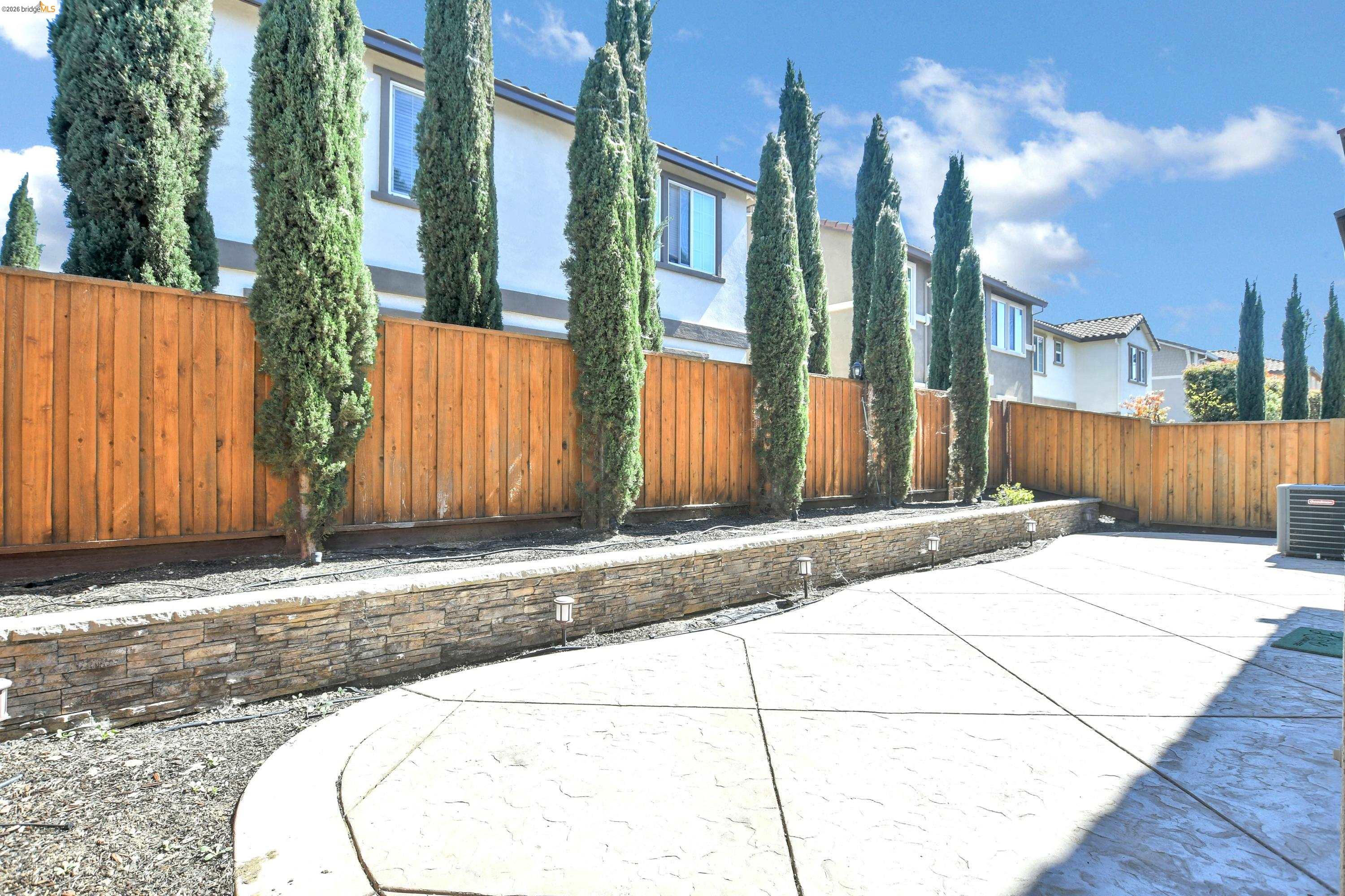 252 Coolcrest Dr