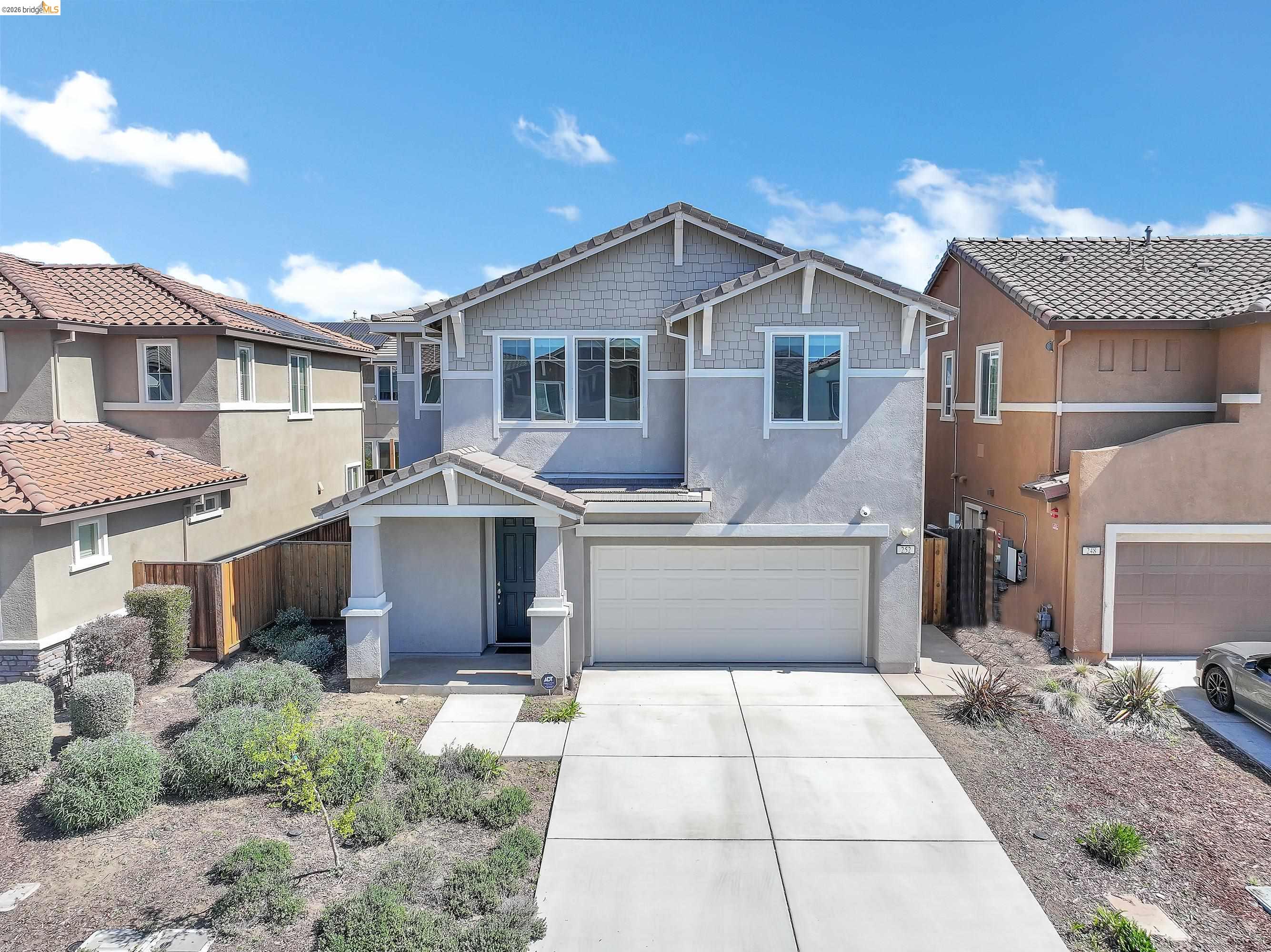 252 Coolcrest Dr
