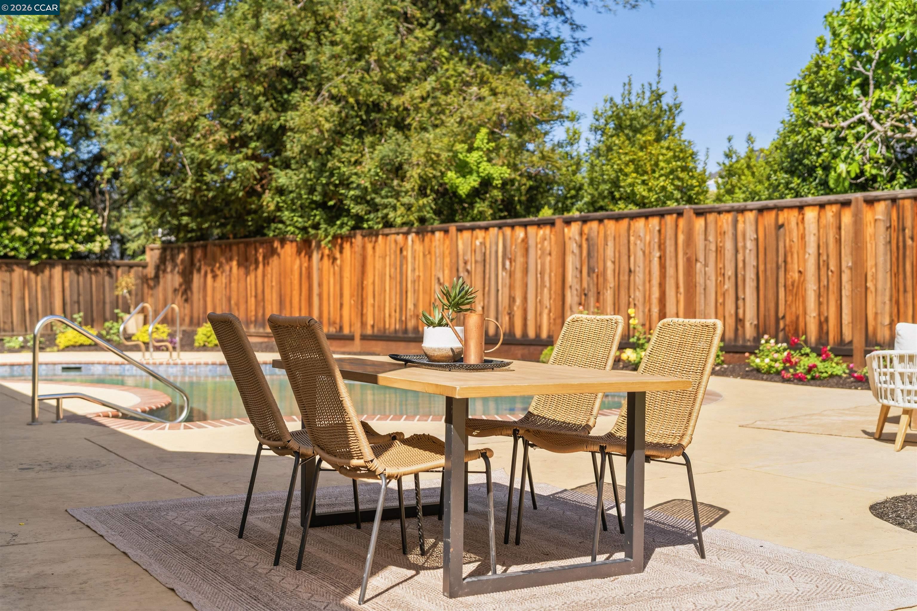 918 Cortina Ct