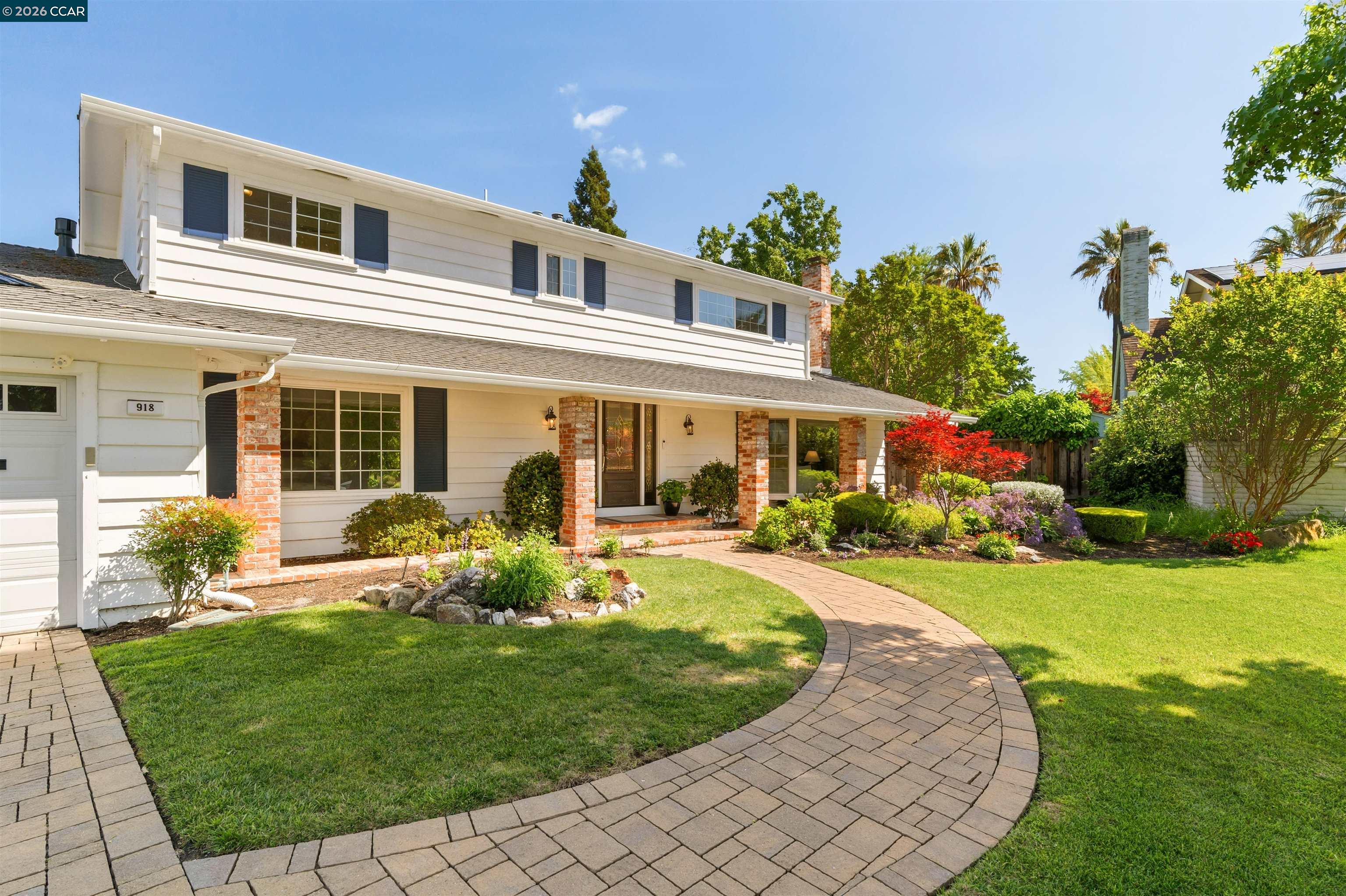 918 Cortina Ct